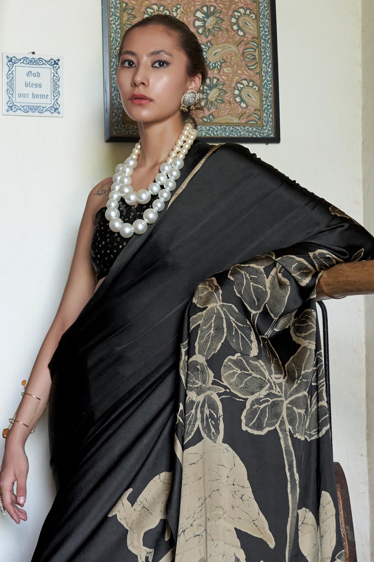 Black And Beige Print Satin Saree-SAR11884_3_SareeButa.com