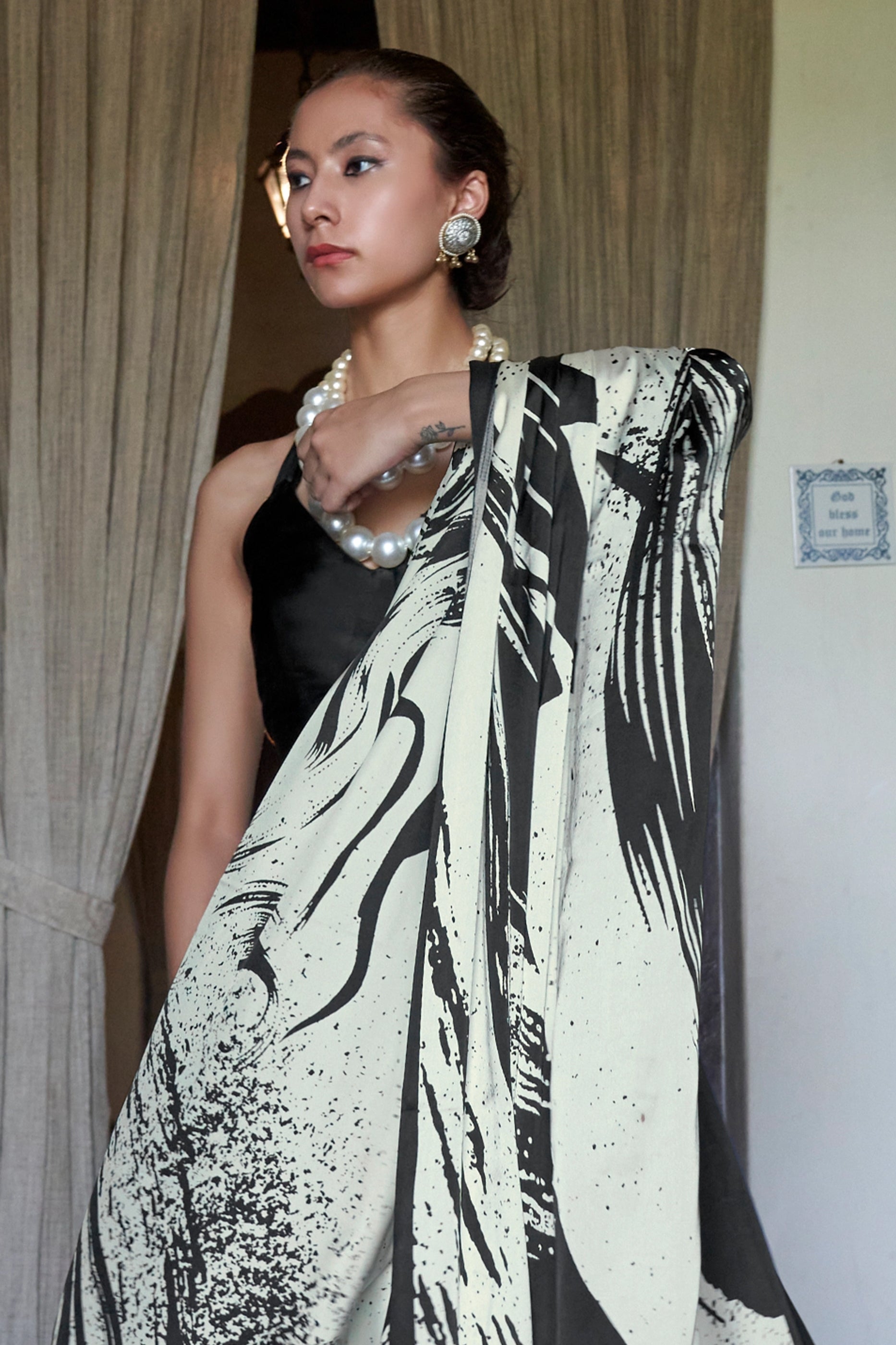 Black And White Print Satin Saree-SAR11889_3_SareeButa.com