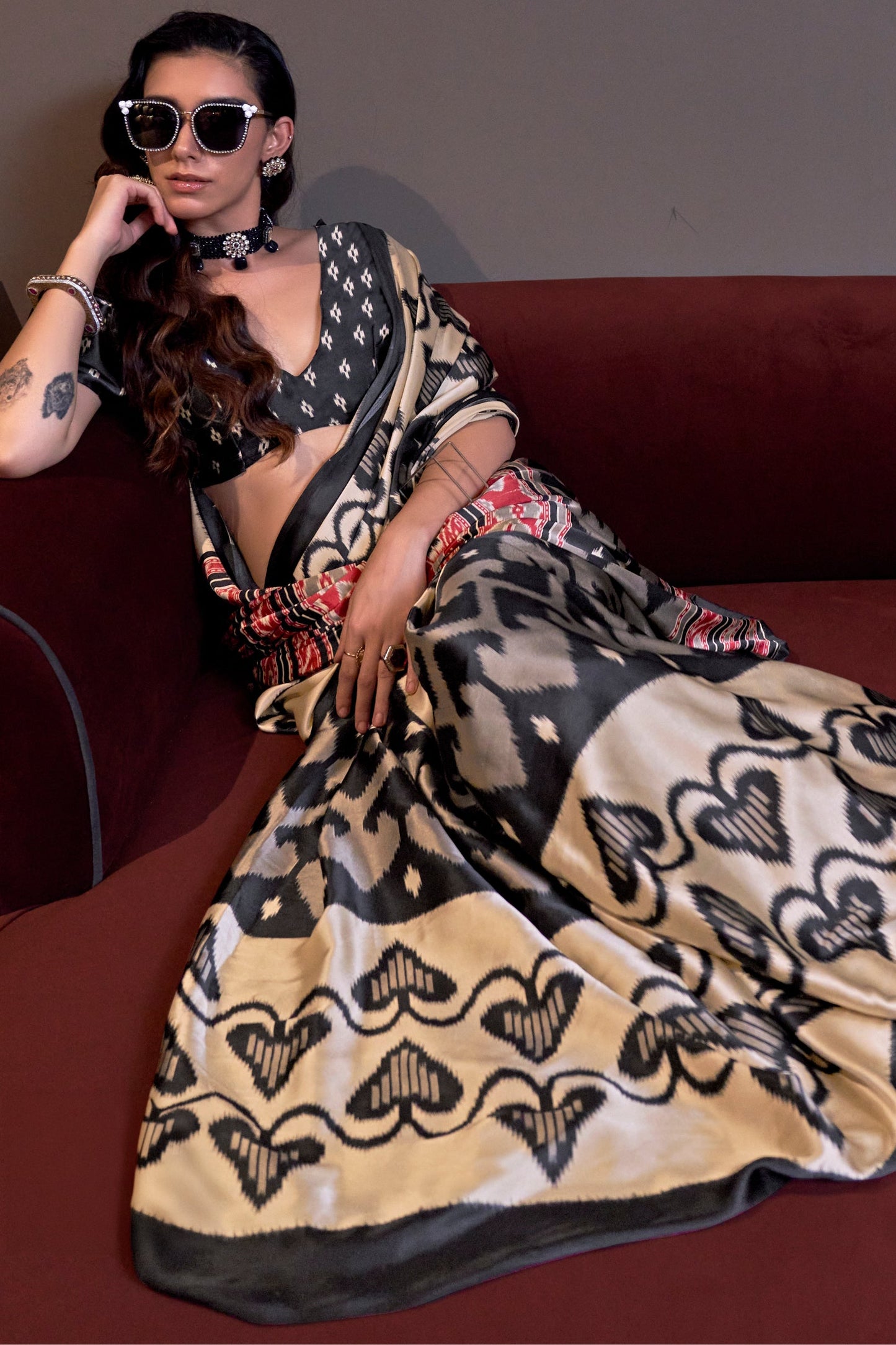 Black Satin Crepe Patola Print Saree-ZB133885_3_SareeButa.com