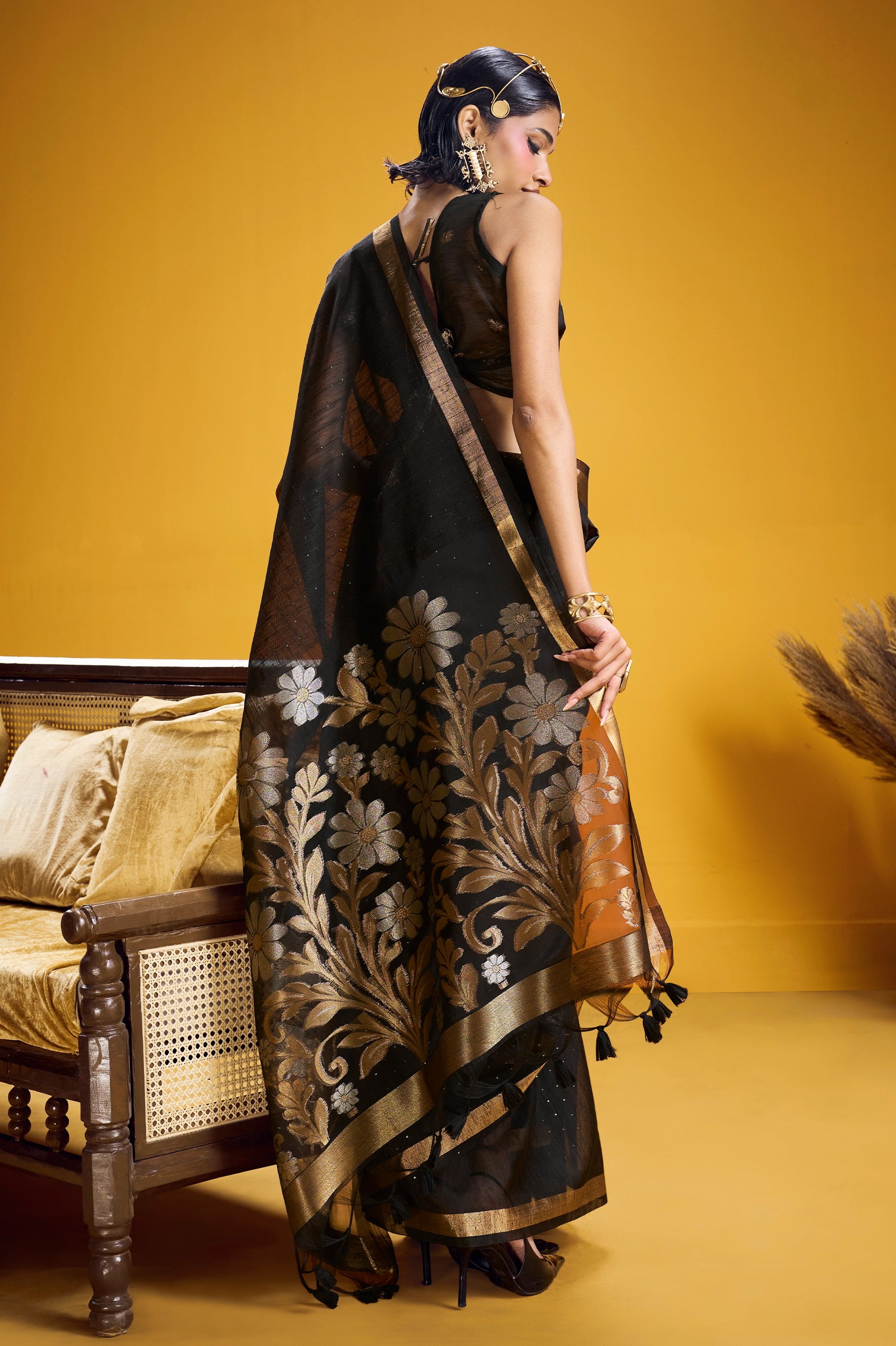Black Woven Munga Silk Saree-SAR12340_4_SareeButa.com