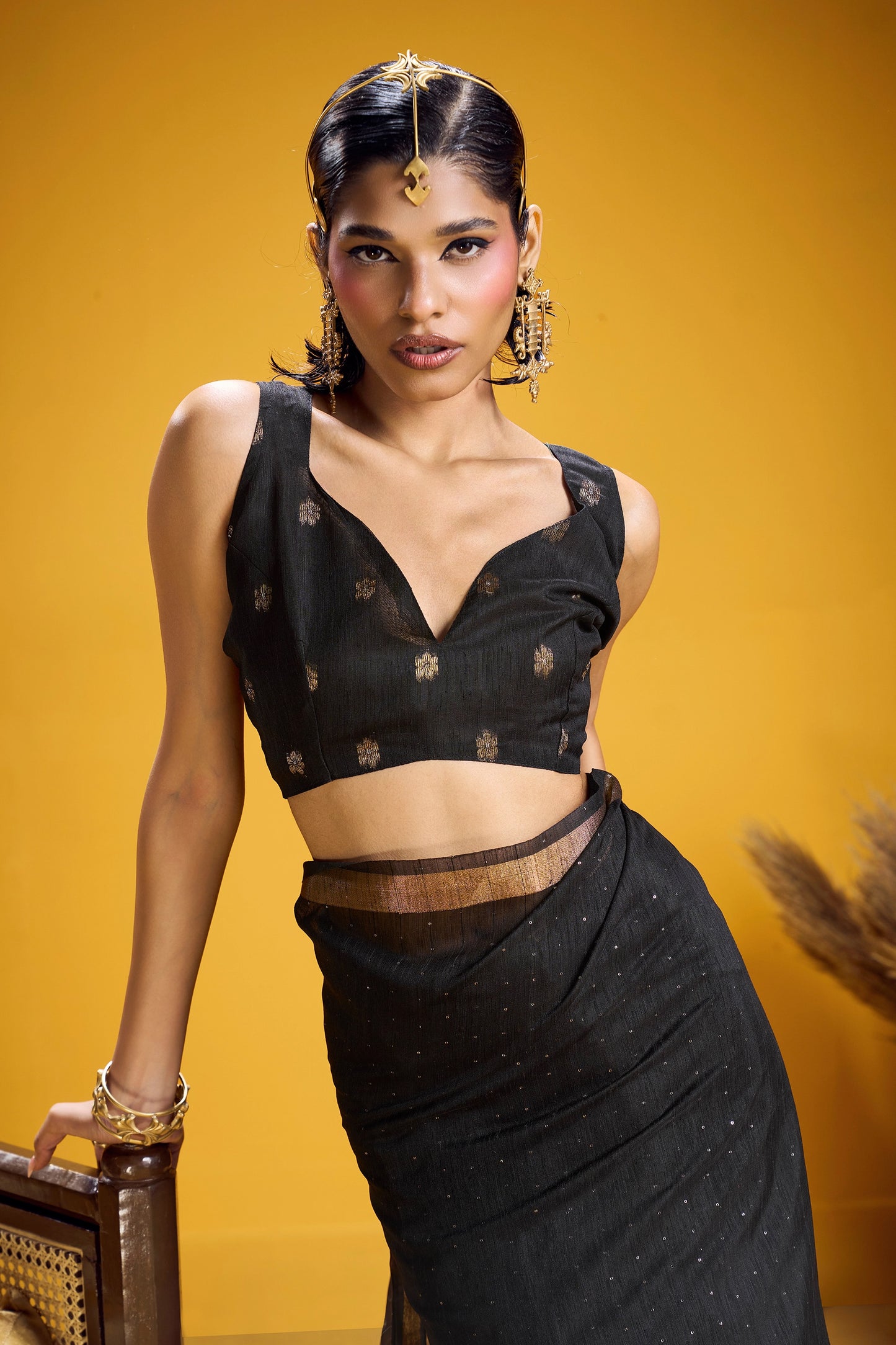 Black Woven Munga Silk Saree-SAR12340_5_SareeButa.com
