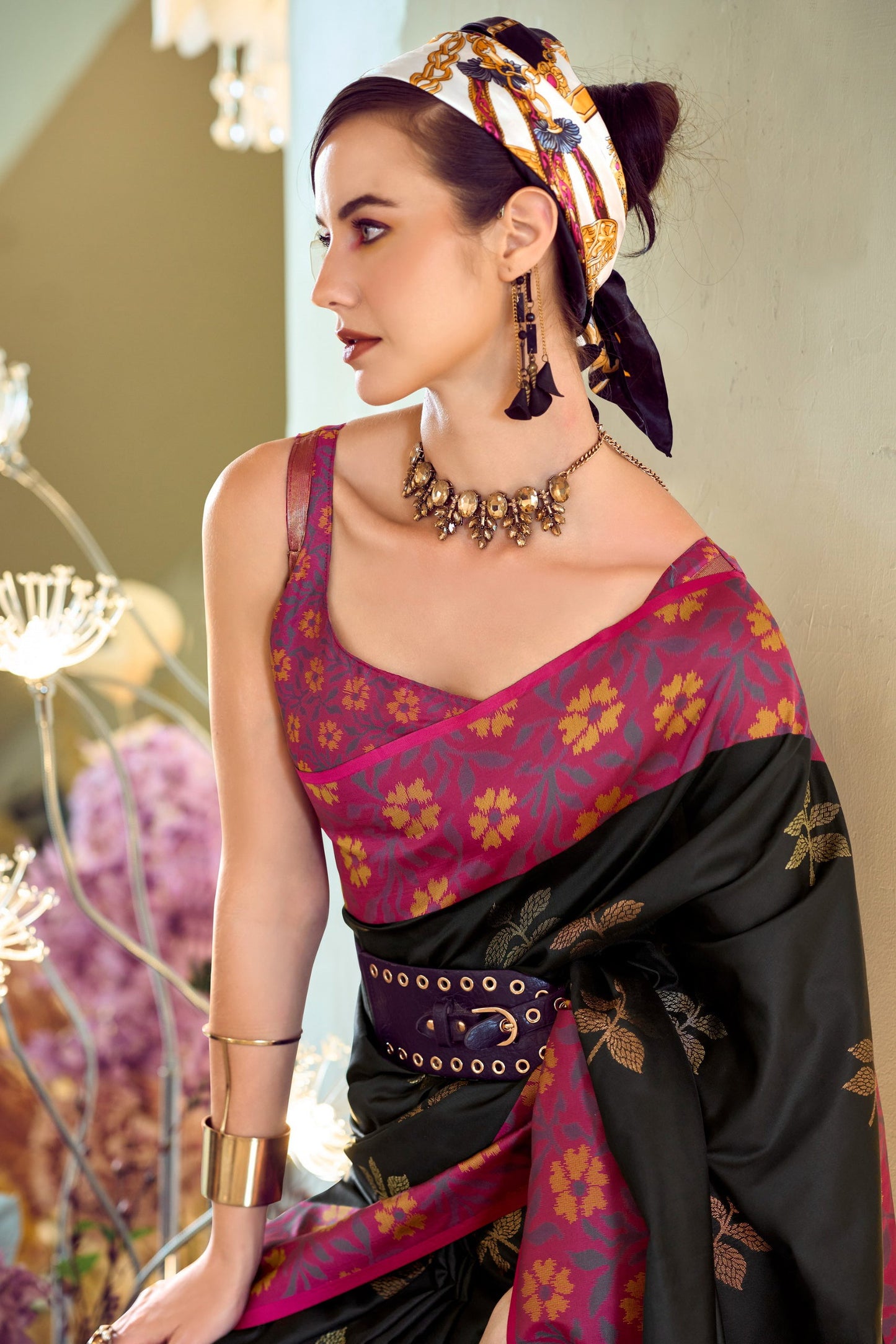 Black Woven Silk Saree-ZB133406_4_SareeButa.com