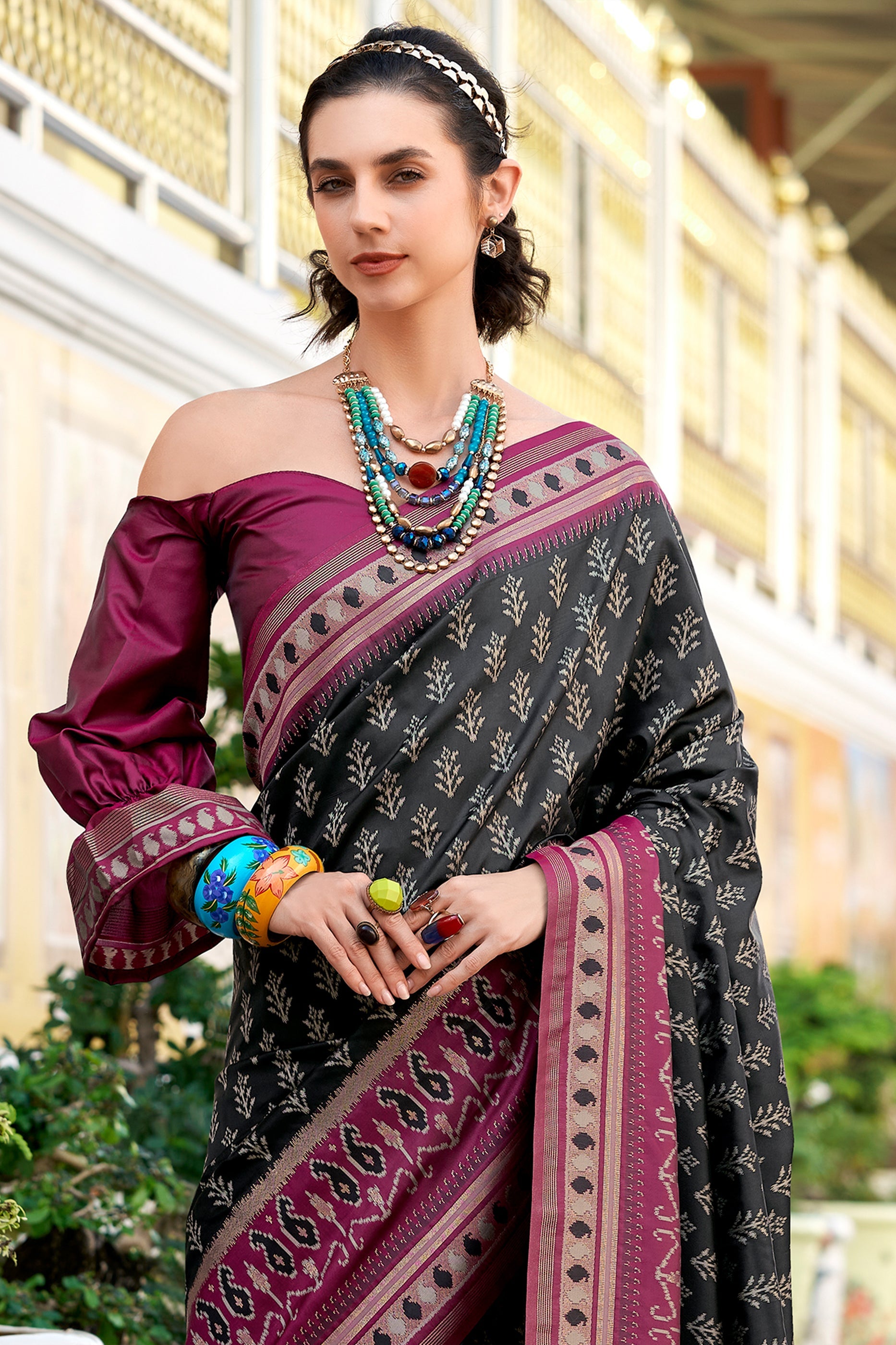 Black Woven Soft Ikat Silk Saree-SAR10029_3_SareeButa.com