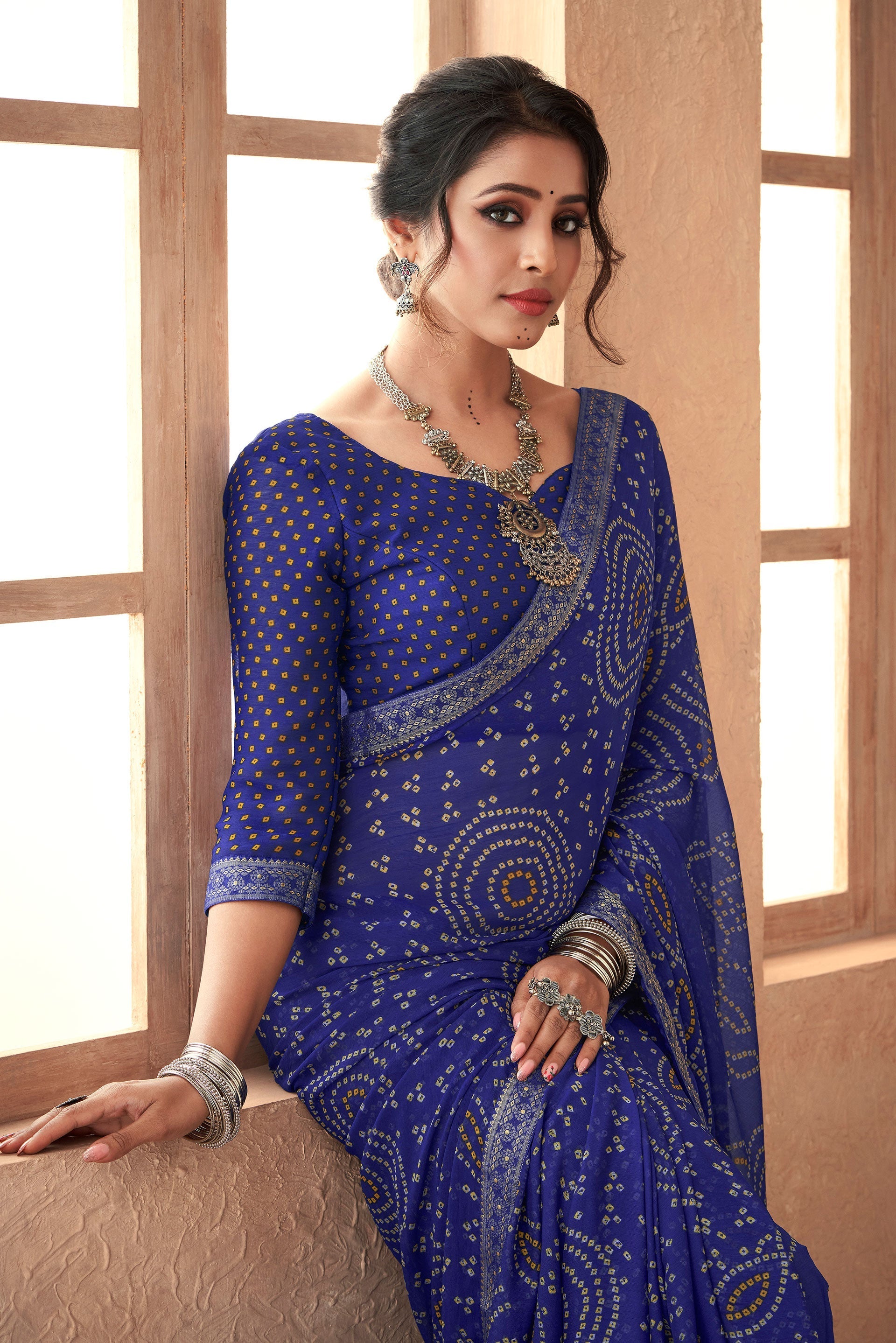 blue-chiffon-printed-bandhani-saree-zb131329_2_SareeButa.com