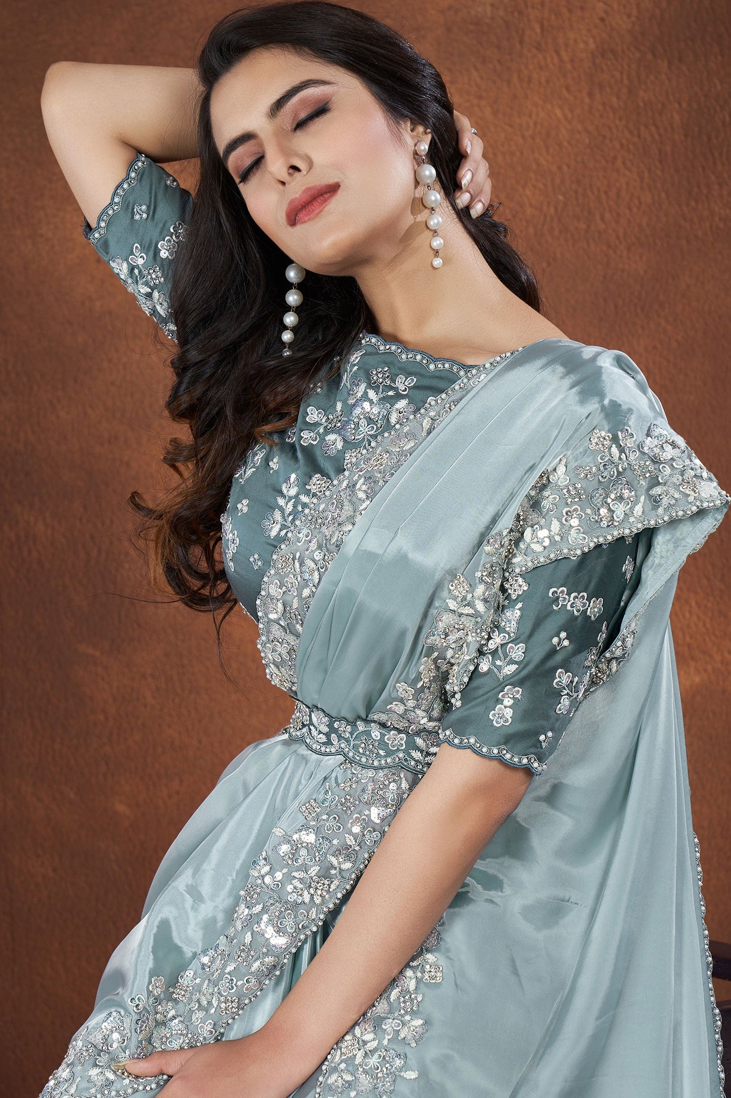 grey-crepe-satin-silk-designer-saree-zb130763_4_SareeButa.com