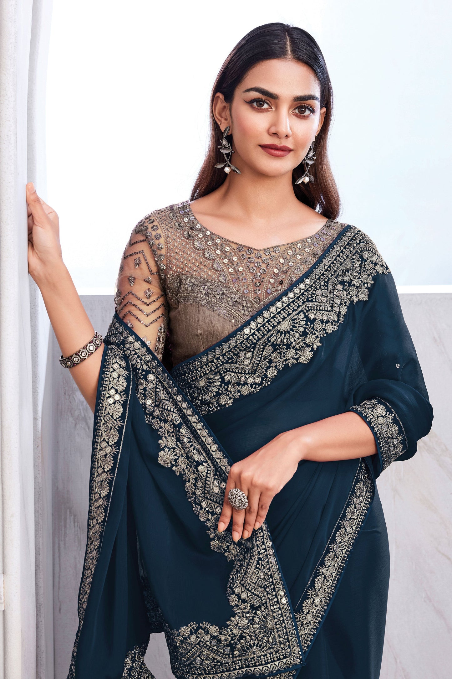 blue-embroidered-silk-saree-zb132285_2_SareeButa.com