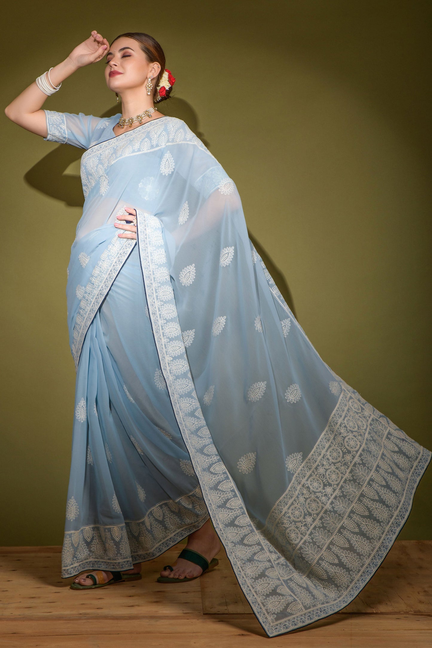 blue-geogette-chikankari-saree-zb131369_4_SareeButa.com