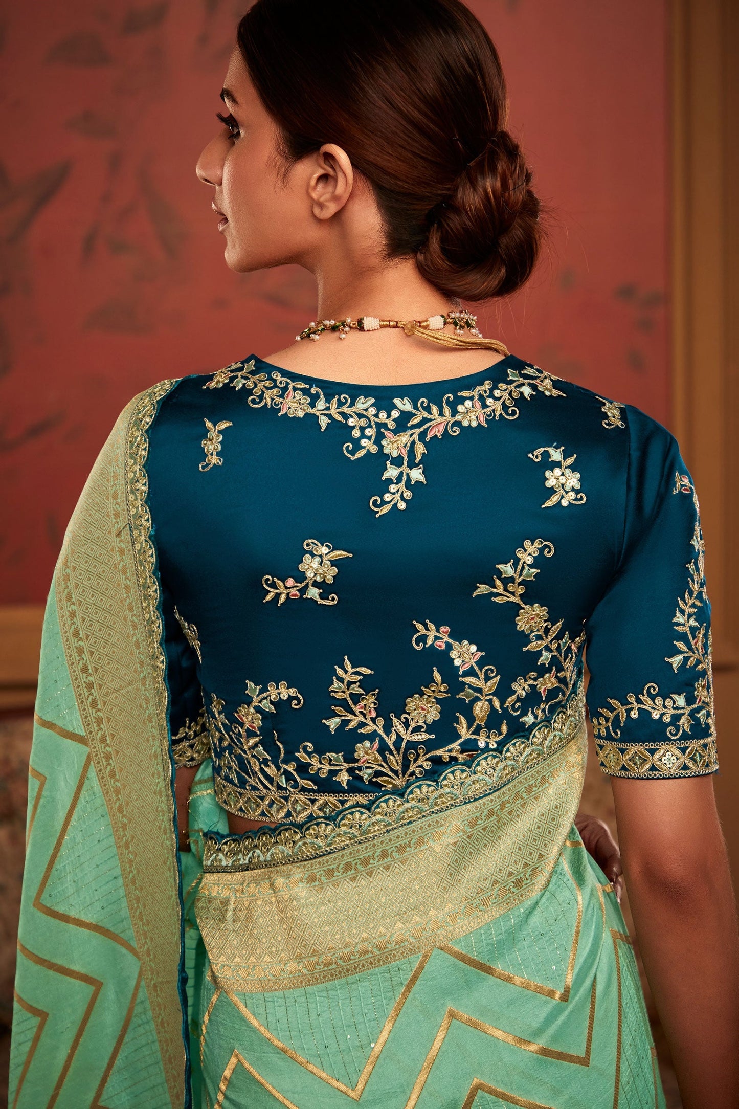 blue-green-woven-dola-silk-saree-zb131419_3_SareeButa.com