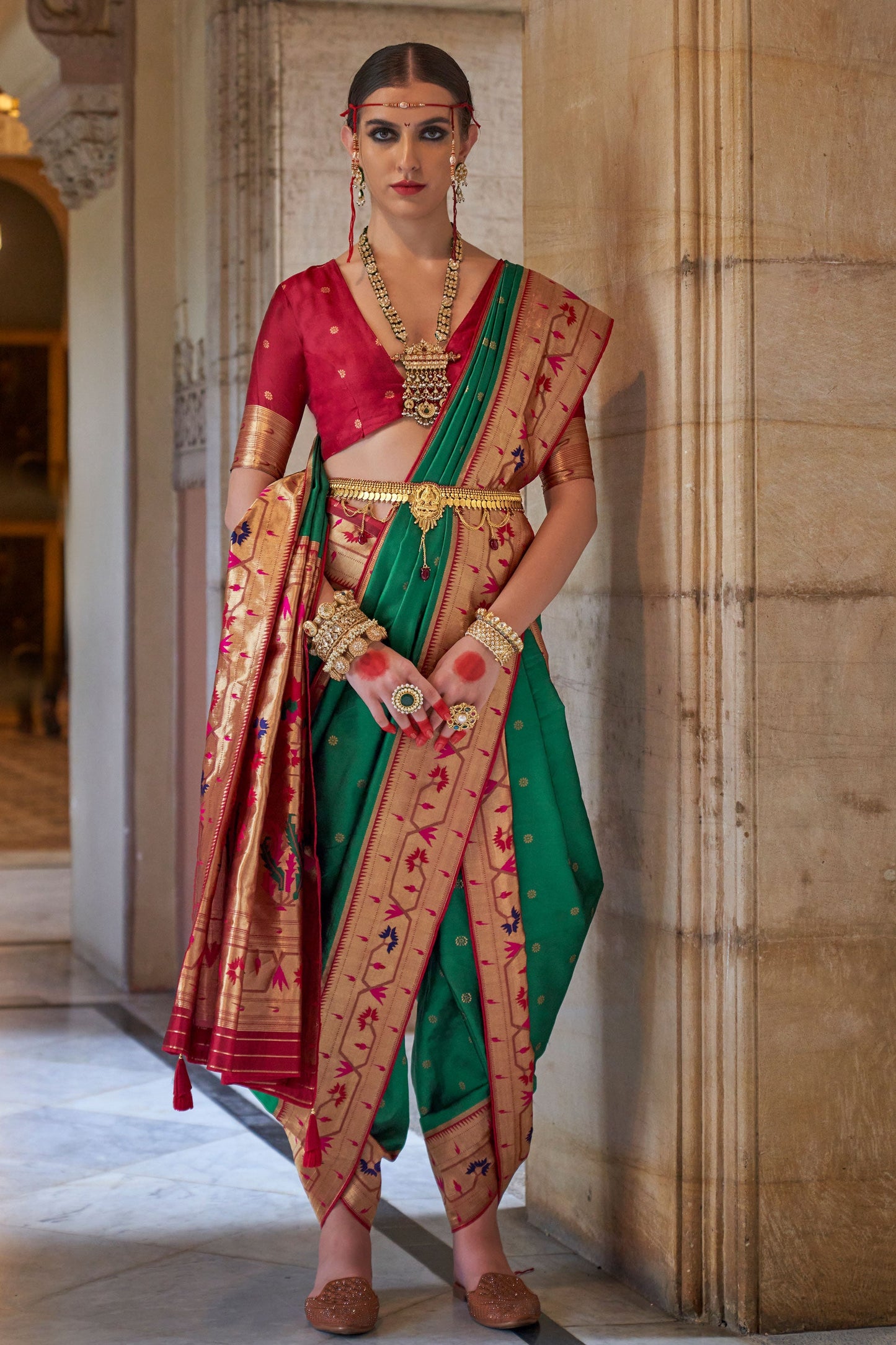 blue-green-woven-paithani-silk-saree-zb130986_2_SareeButa.com