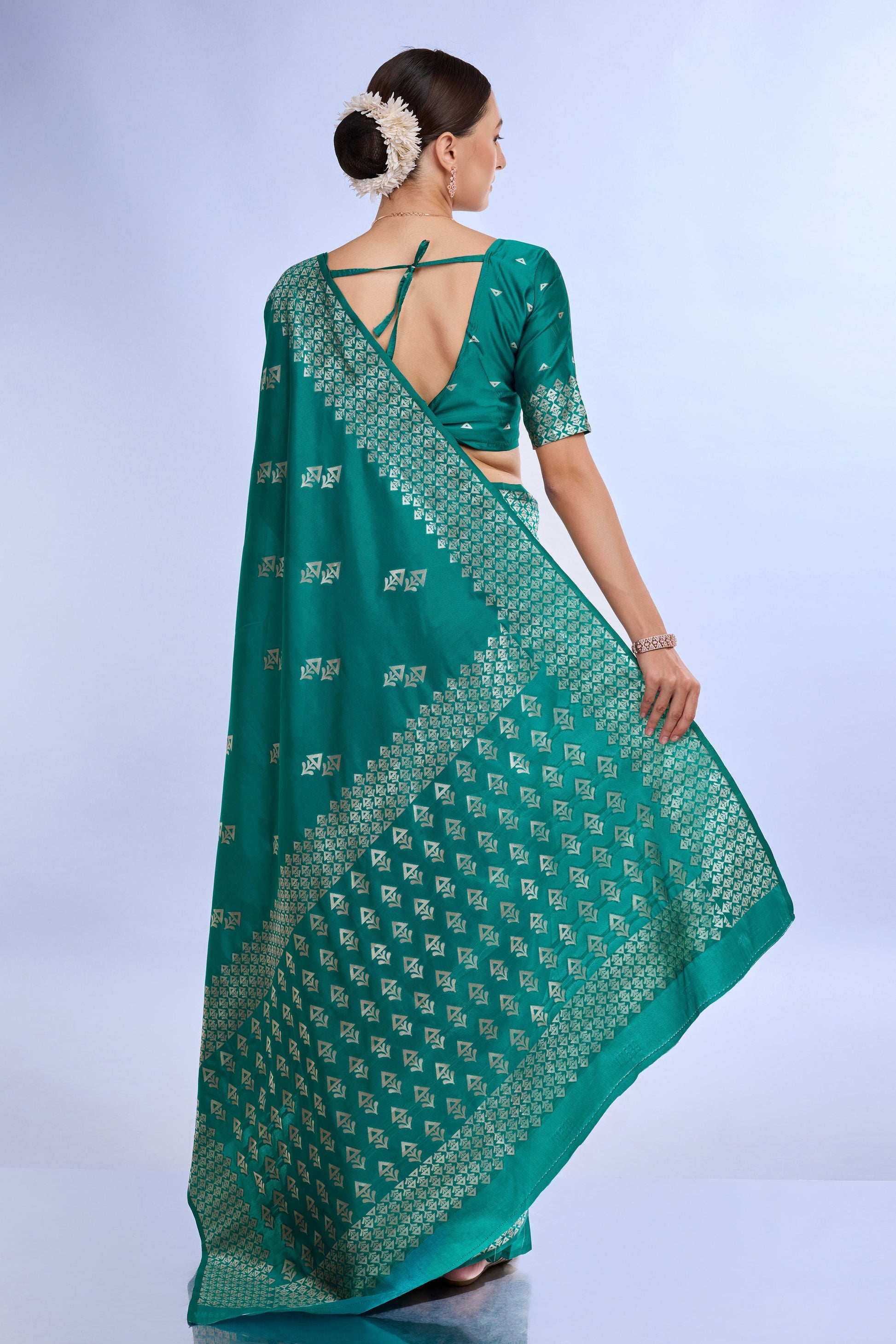 blue-green-woven-silk-saree-zb132186_4_SareeButa.com