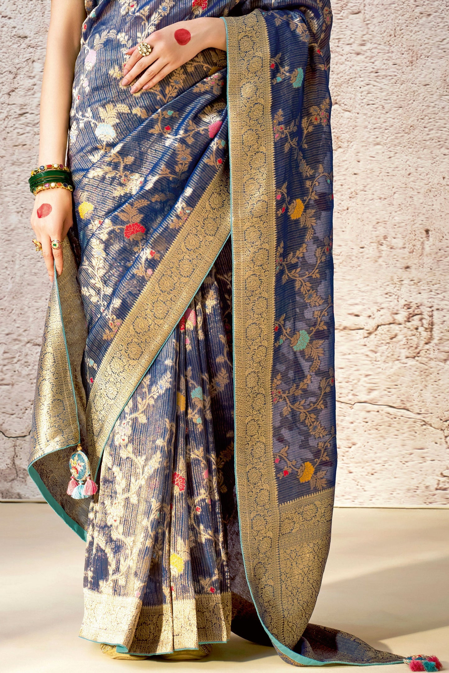 blue-kora-silk-banarasi-saree-zb132839_4_SareeButa.com