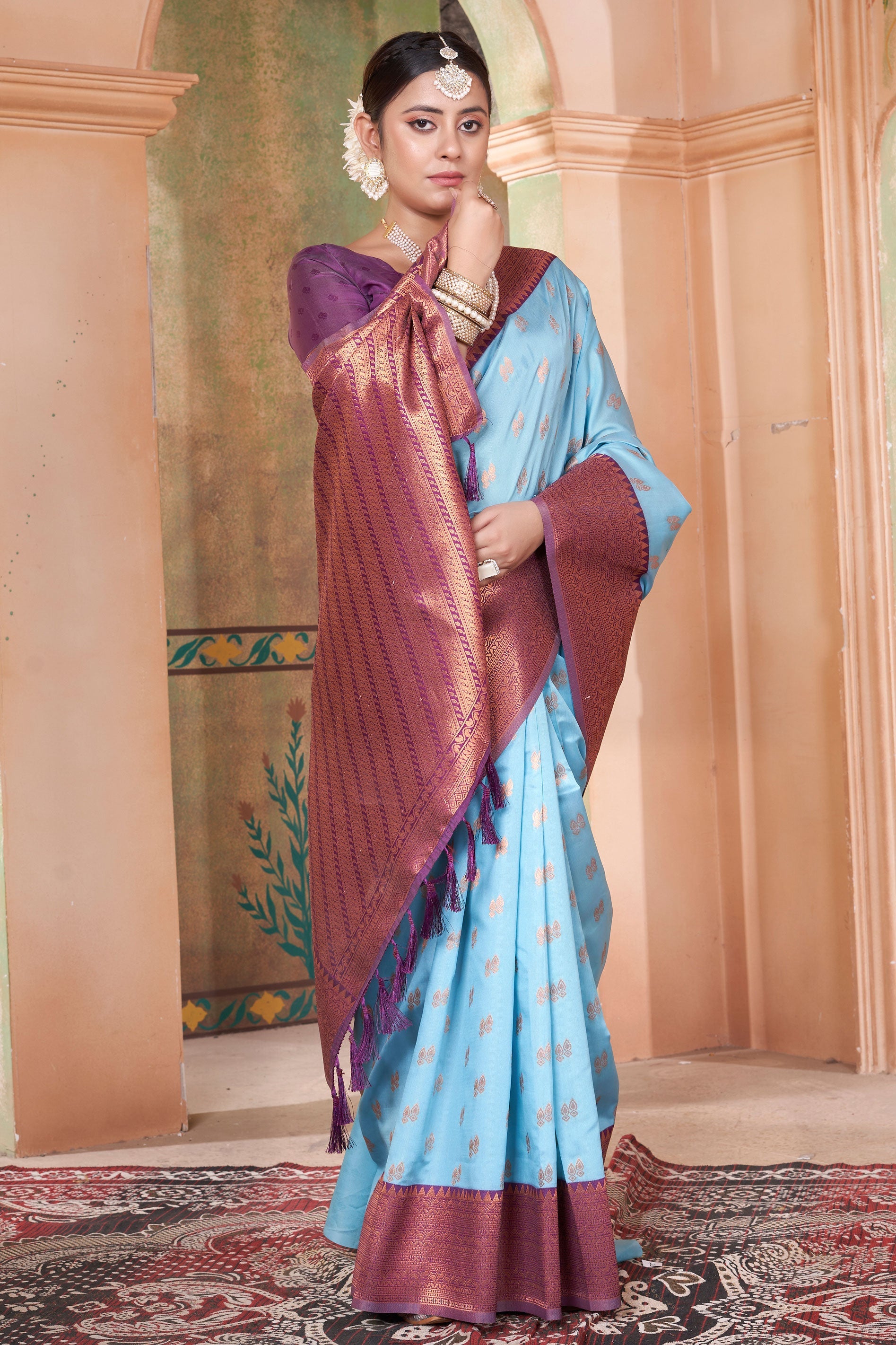 blue-kubera-pattu-kanjivaram-saree-zb131661_3_SareeButa.com