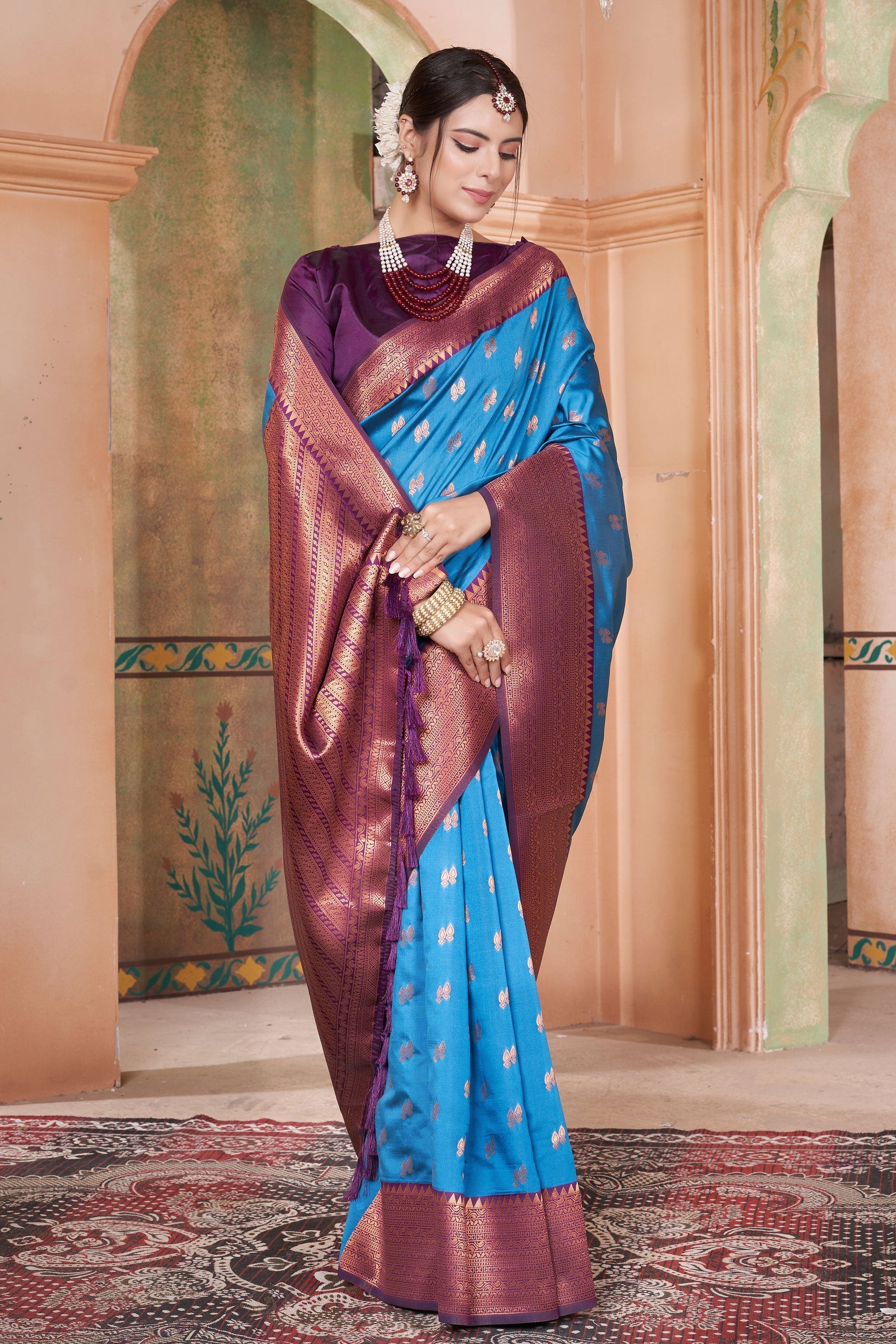 blue-kubera-pattu-kanjivaram-saree-zb131664_3_SareeButa.com