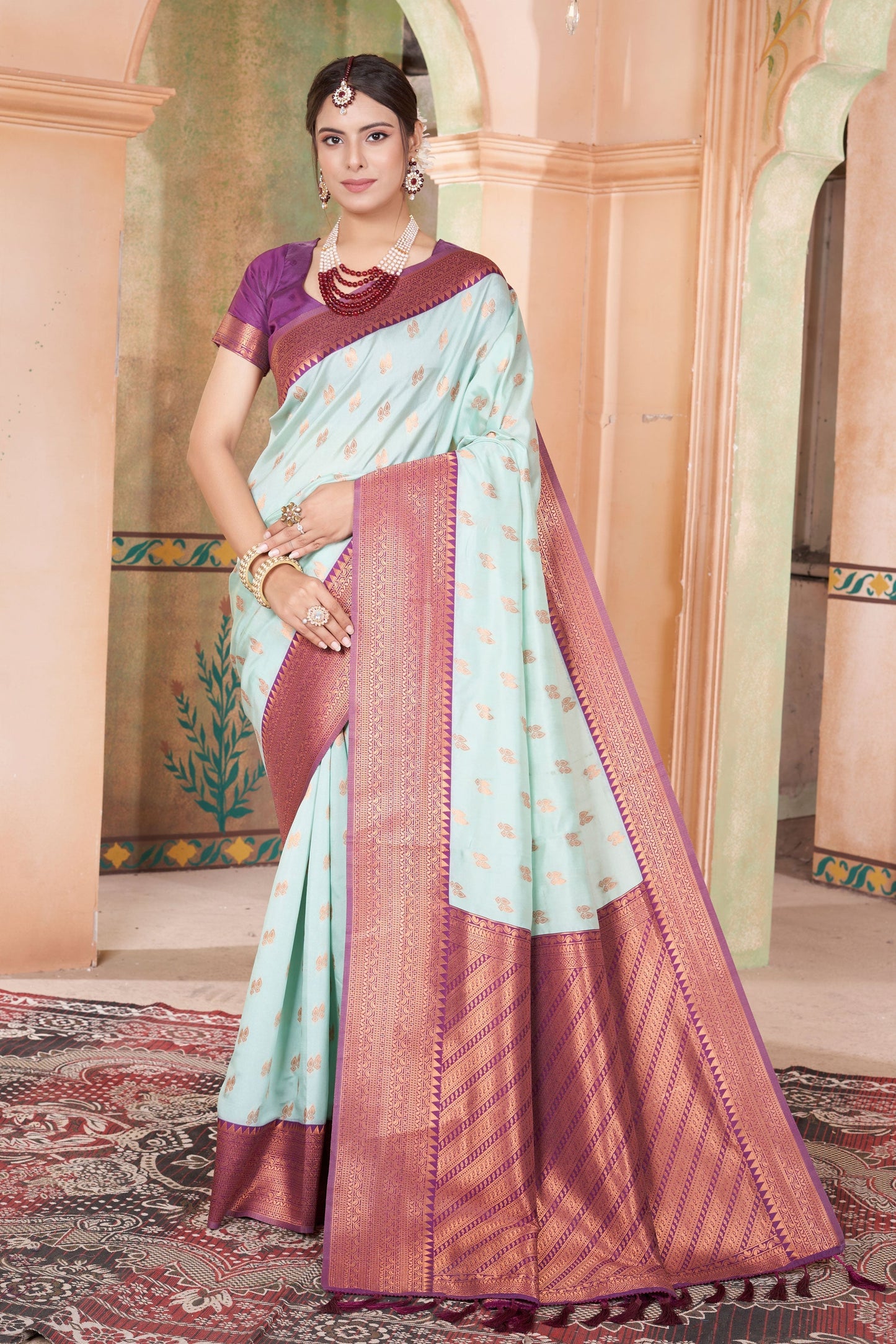 blue-kubera-pattu-kanjivaram-saree-zb131666_1_SareeButa.com