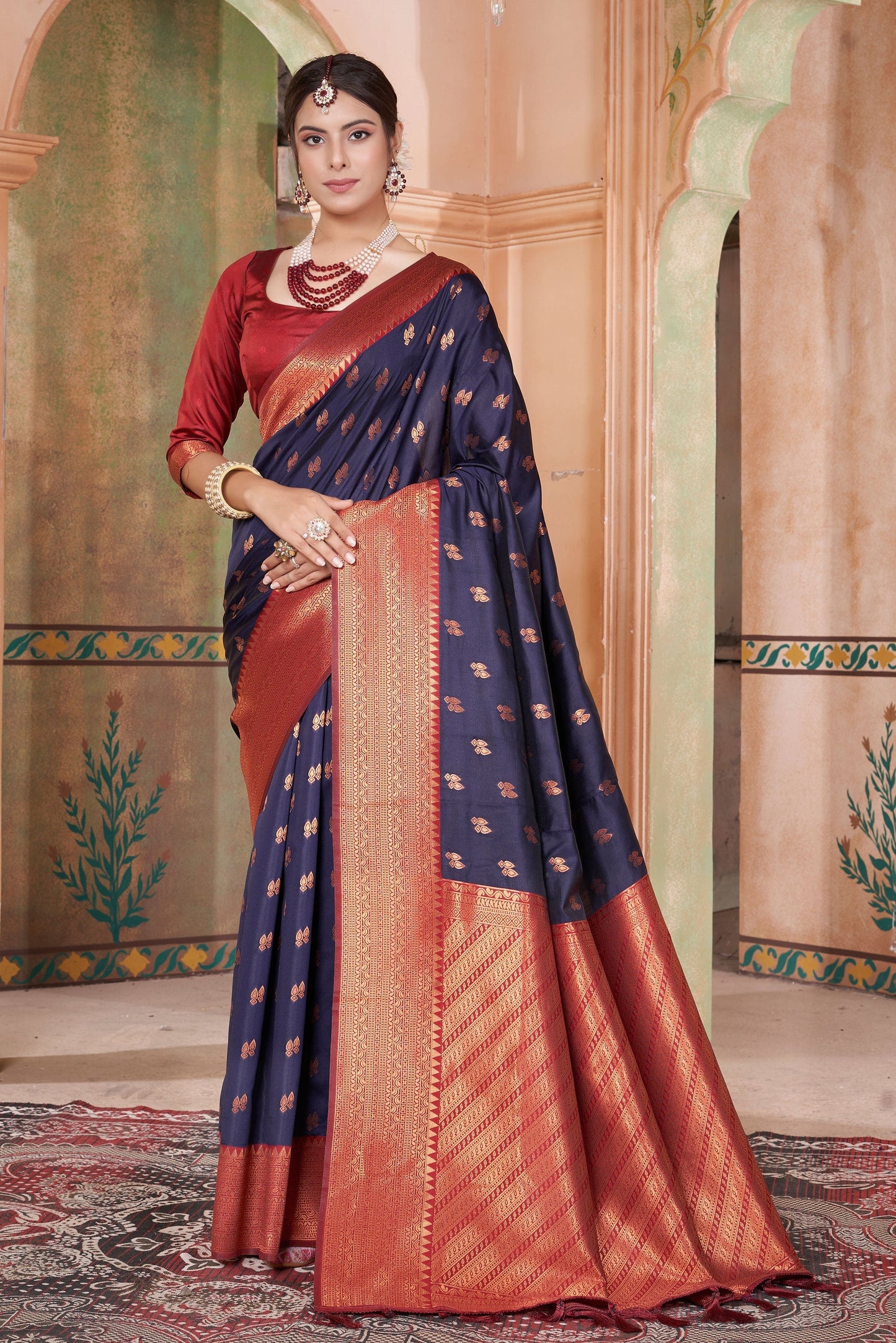 blue-kubera-pattu-kanjivaram-saree-zb131668_1_SareeButa.com