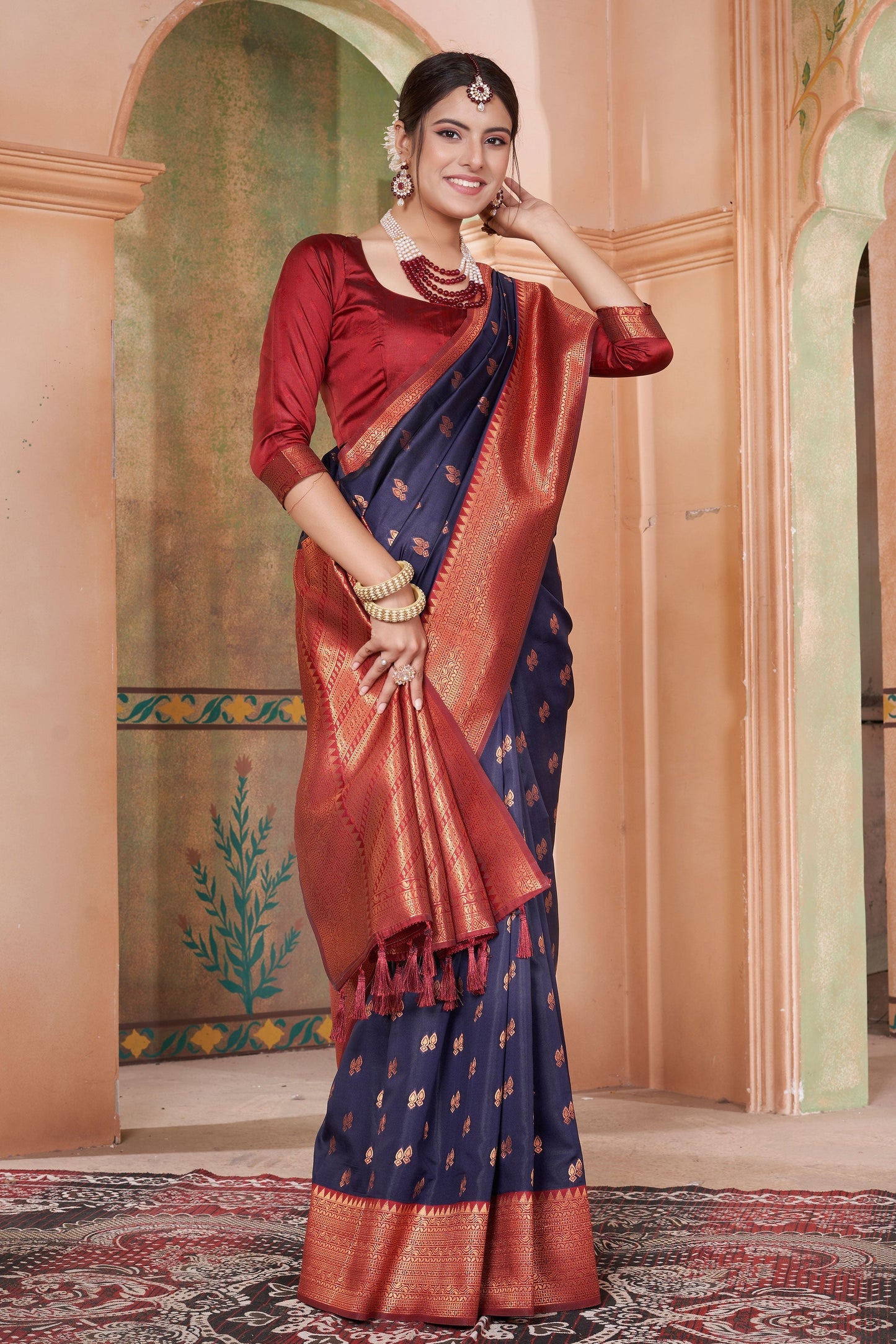 blue-kubera-pattu-kanjivaram-saree-zb131668_3_SareeButa.com