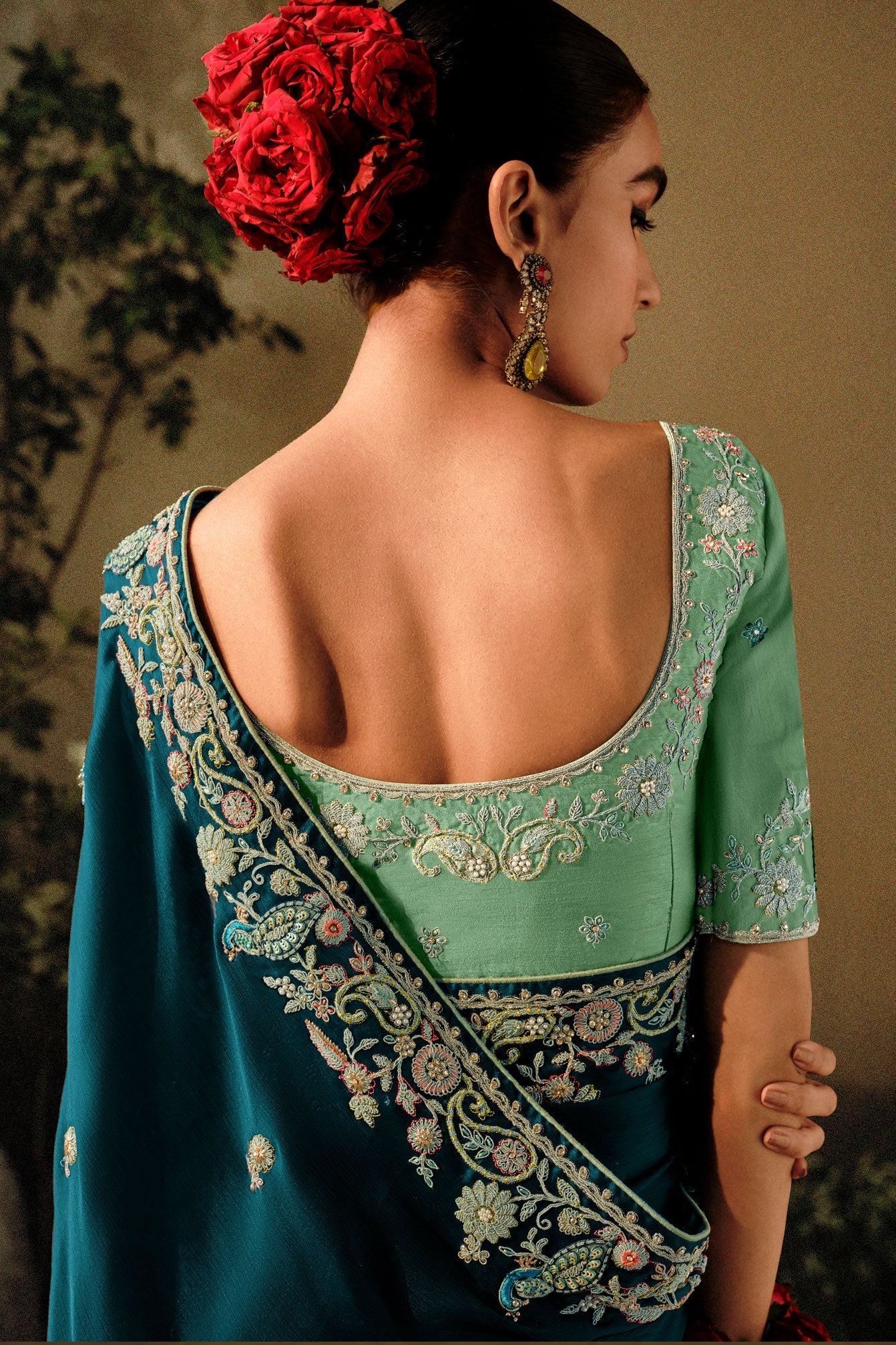 blue-silk-heavy-work-saree-zb132231_4_SareeButa.com