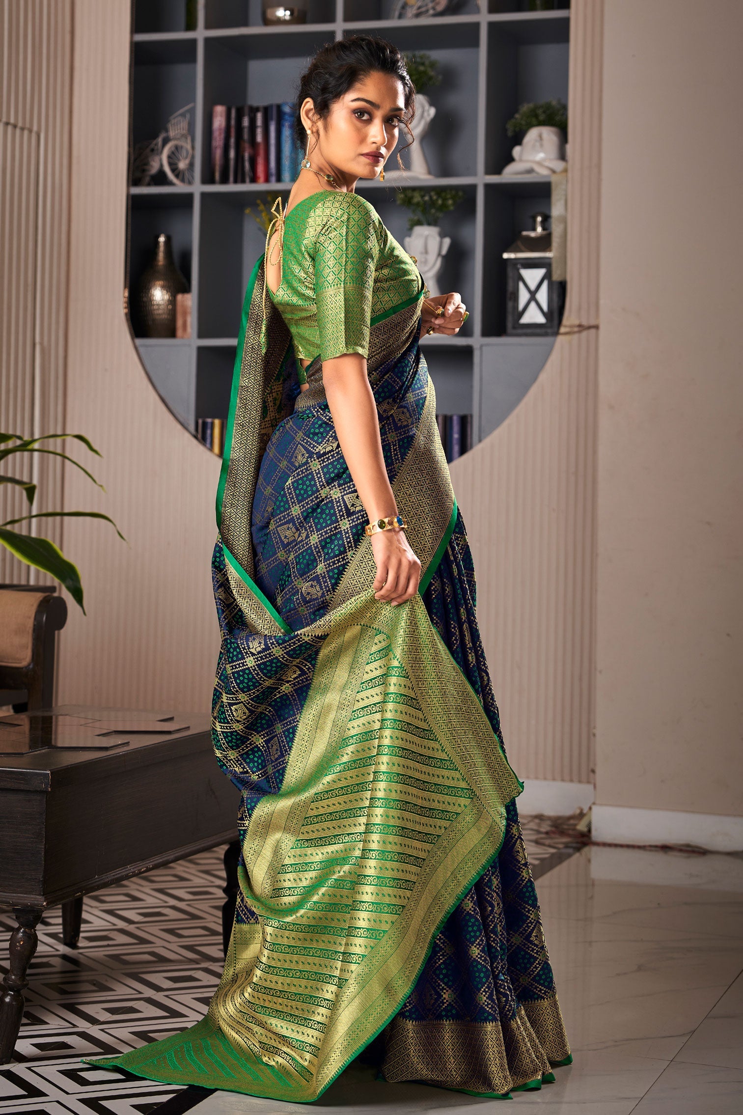 blue-woven-patola-silk-saree-zb130645_3_SareeButa.com