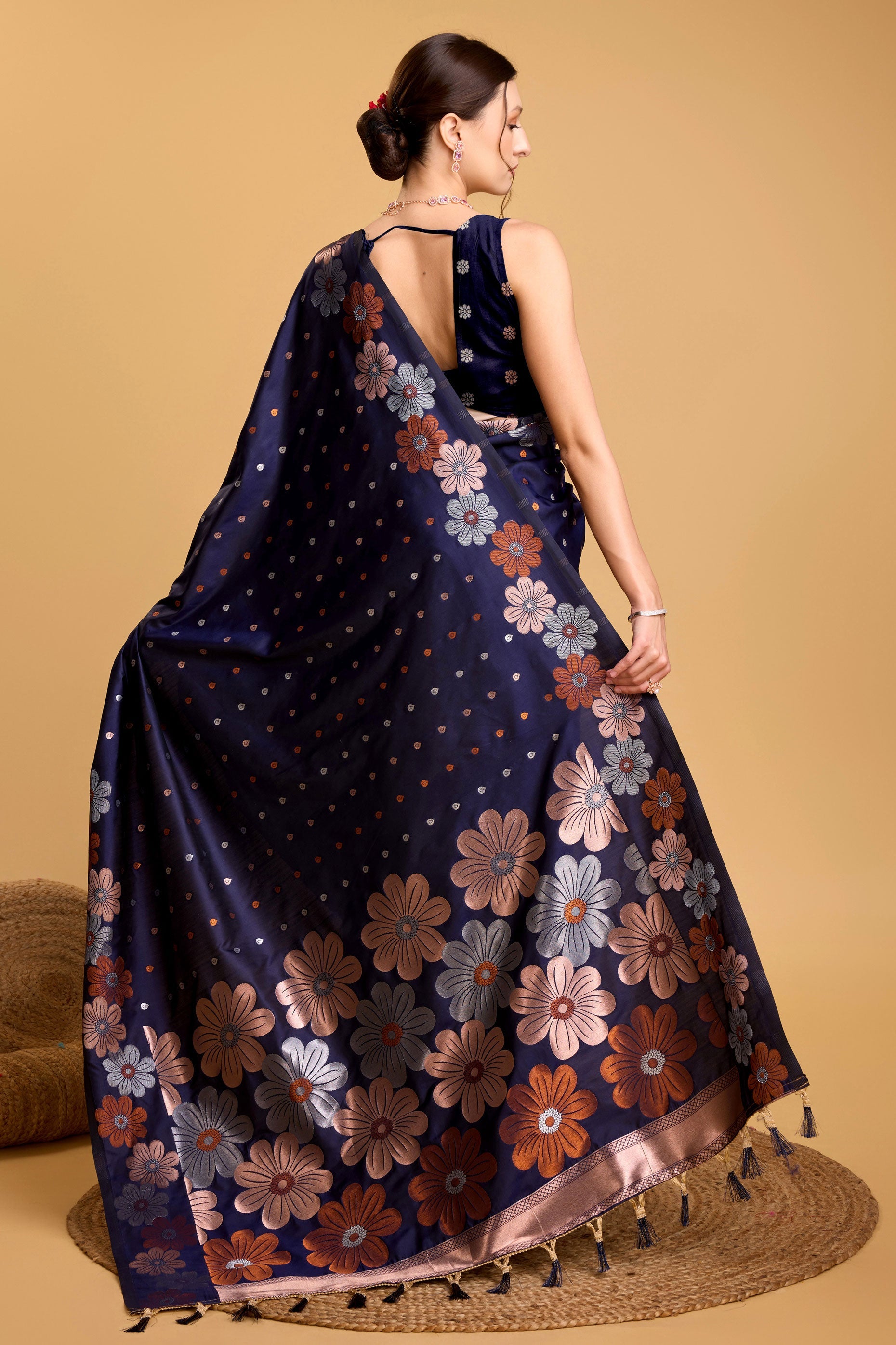 blue-woven-silk-saree-zb130513_3_SareeButa.com