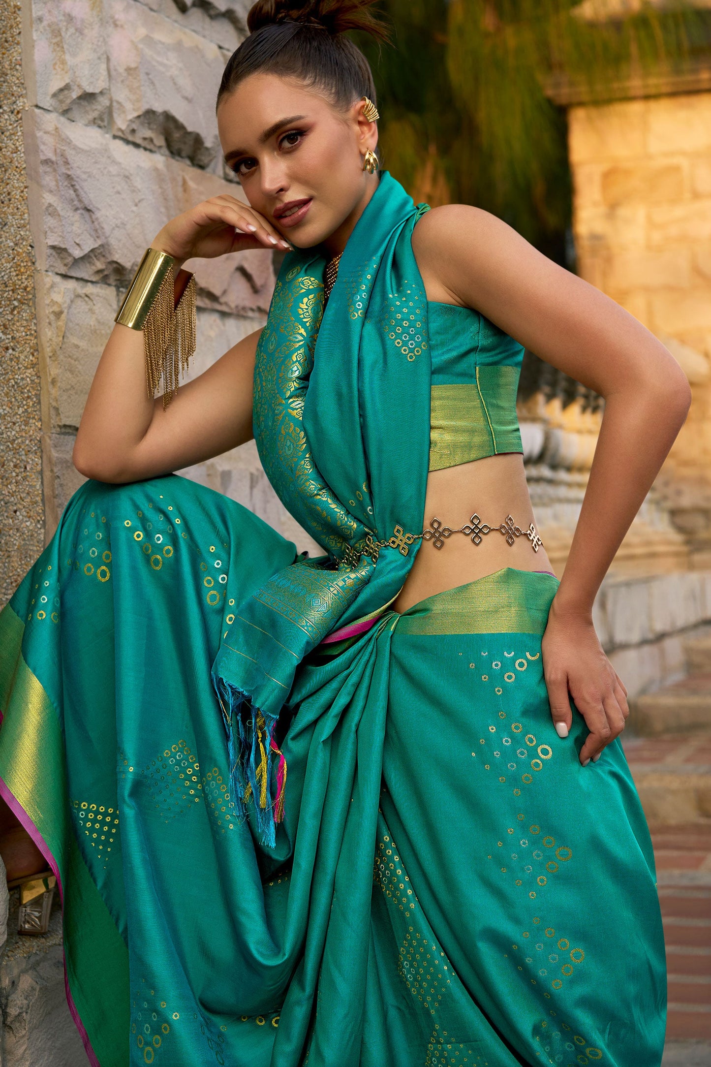 Blue Woven Silk Saree-ZB131746_2