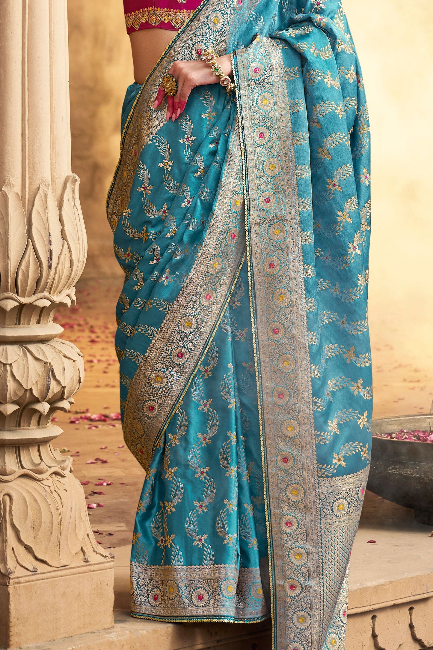 blue-woven-silk-saree-zb132738_4_SareeButa.com