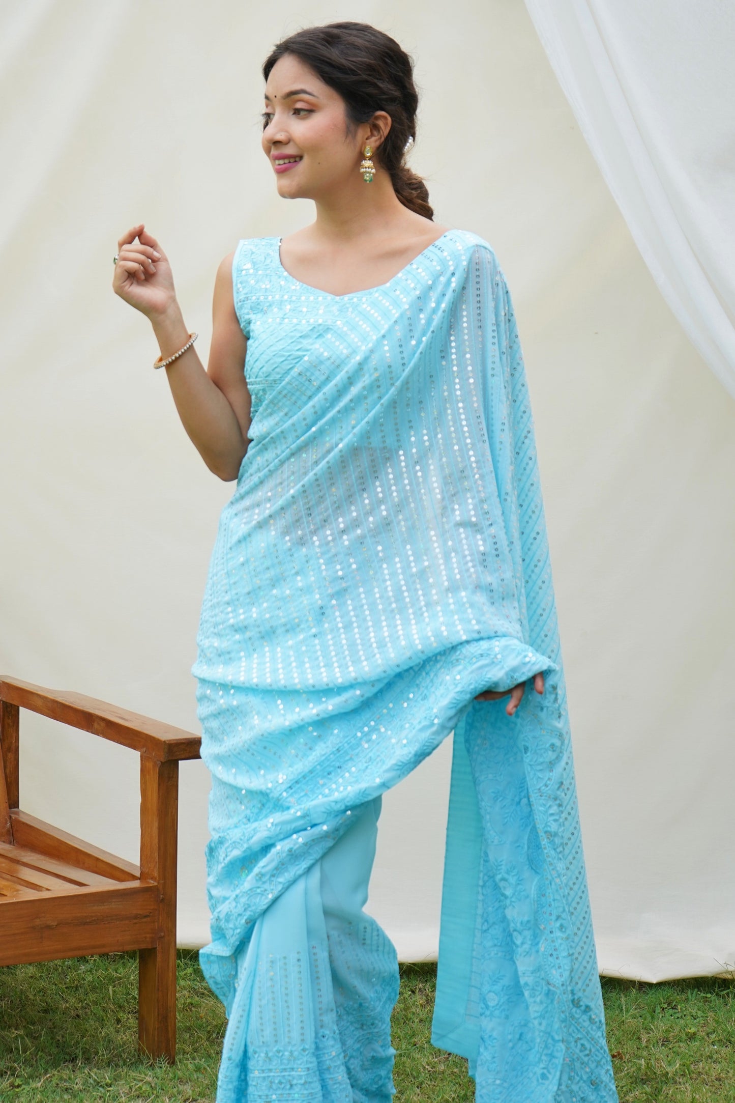 blue-embroidered-georgette-saree-zb131161_2_SareeButa.com