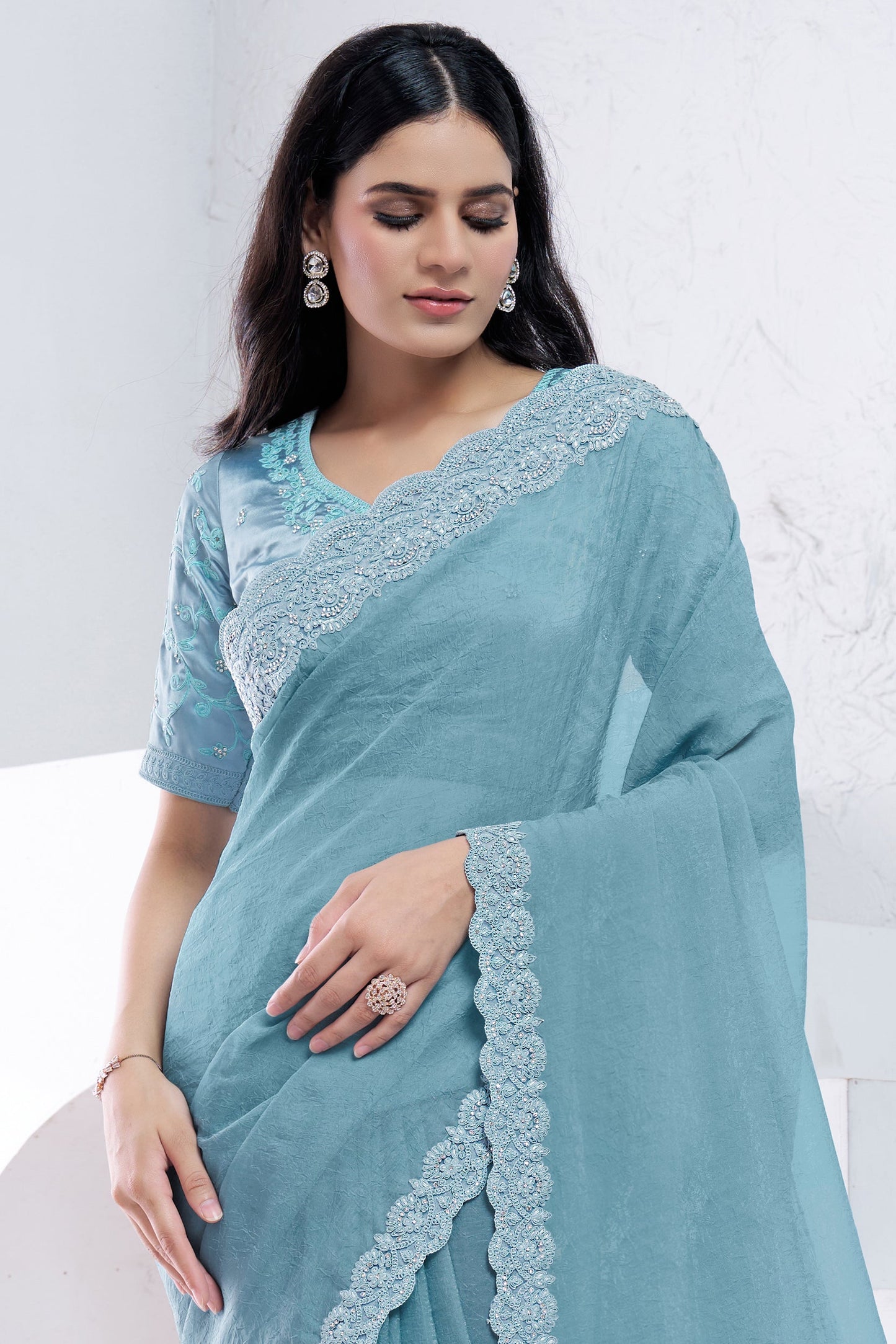 blue-embroidered-crush-silk-saree-zb133731_7_Sareebuta.com
