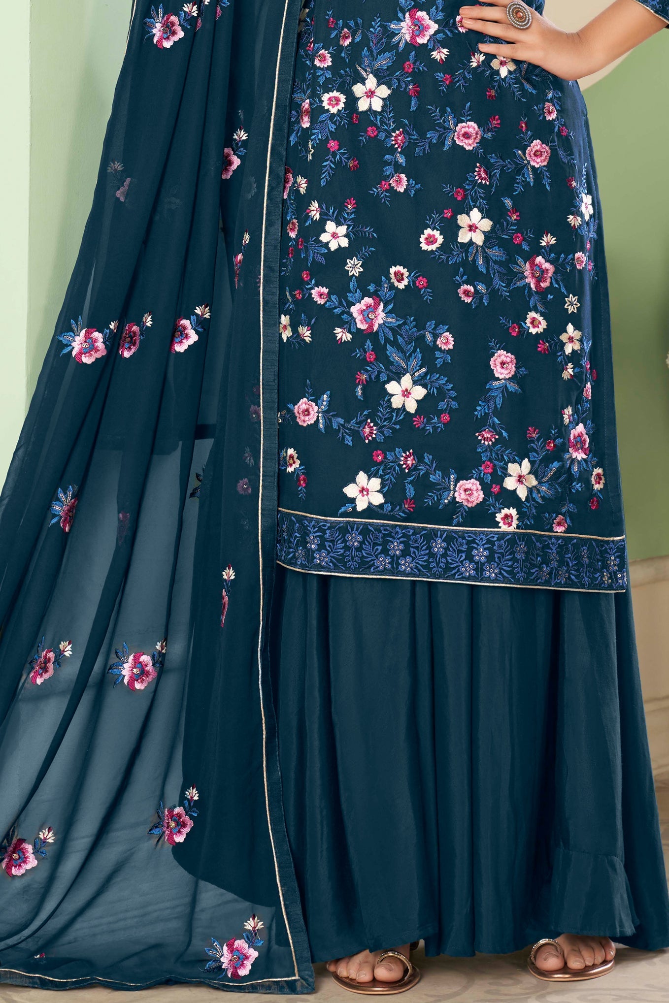 blue-embroidered-georgette-suit-ss056_4_SareeButa.com