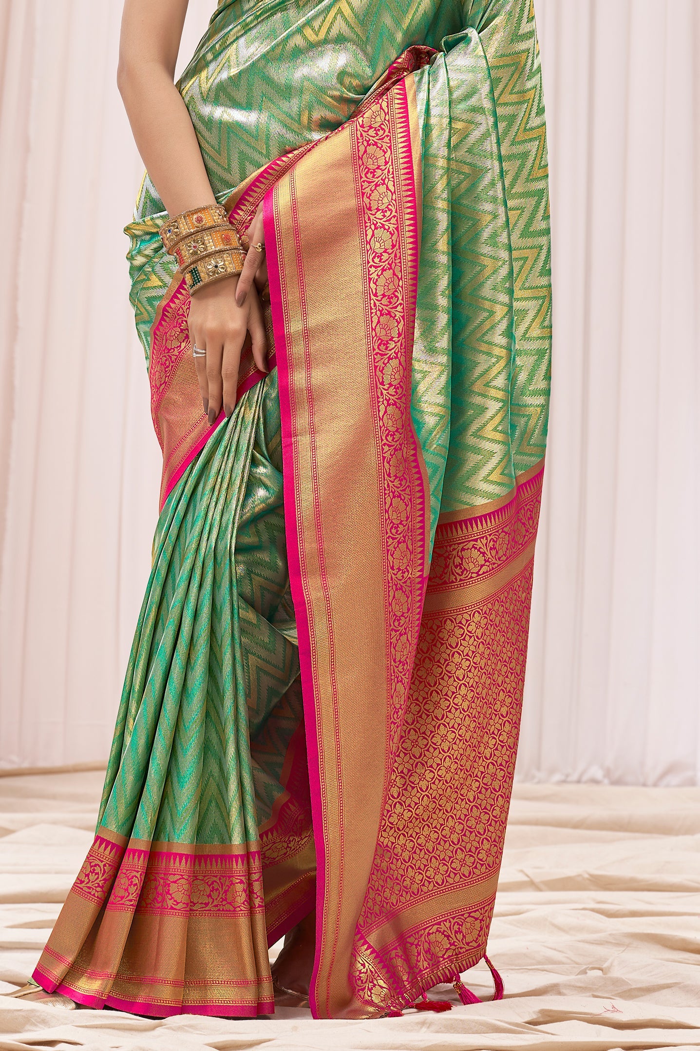 Blue Green Kanjivaram Silk Saree-ZB132322_4