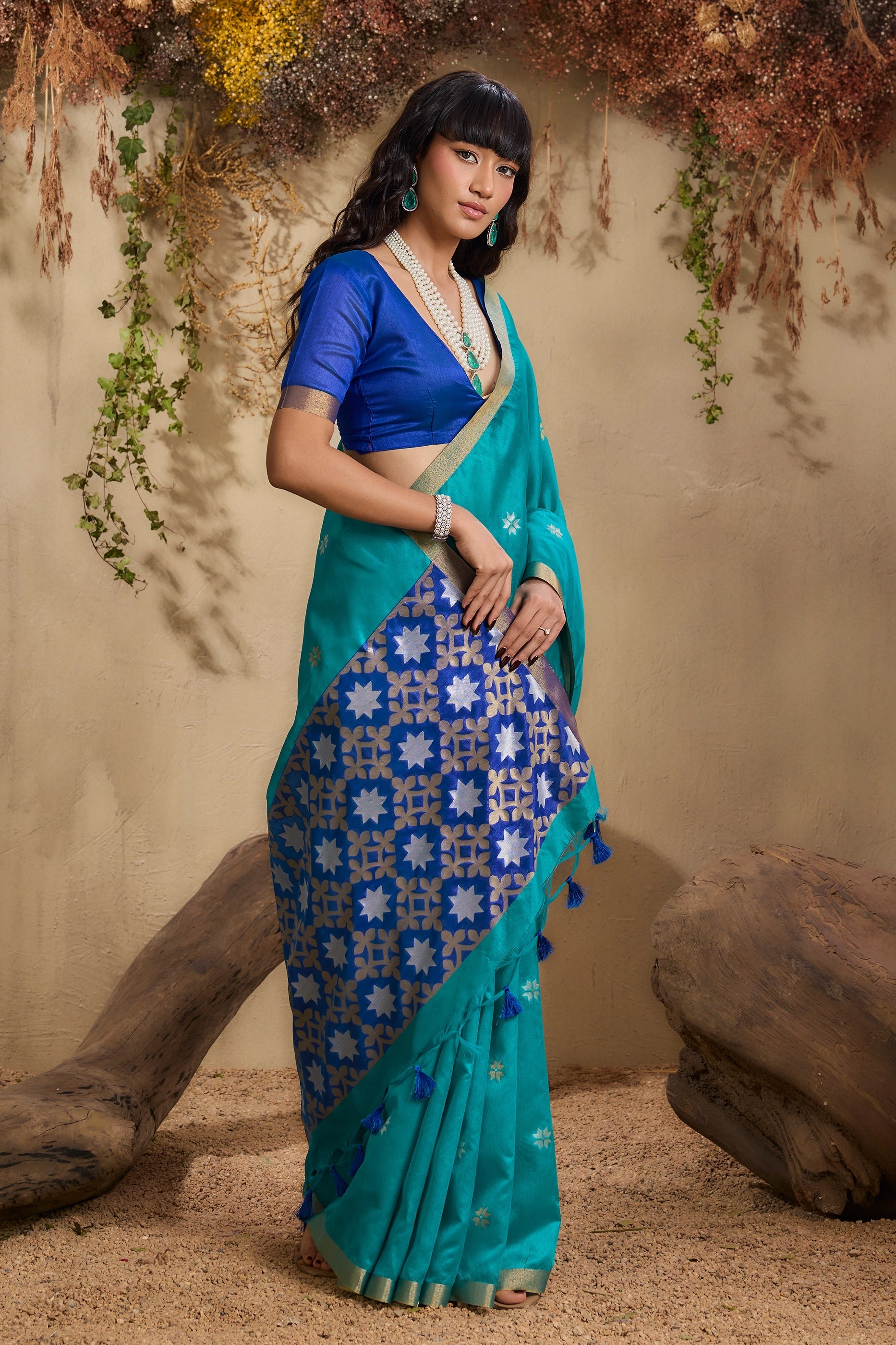 Blue Green Woven Tussar Silk Saree-SAR11239_4_SareeButa.com