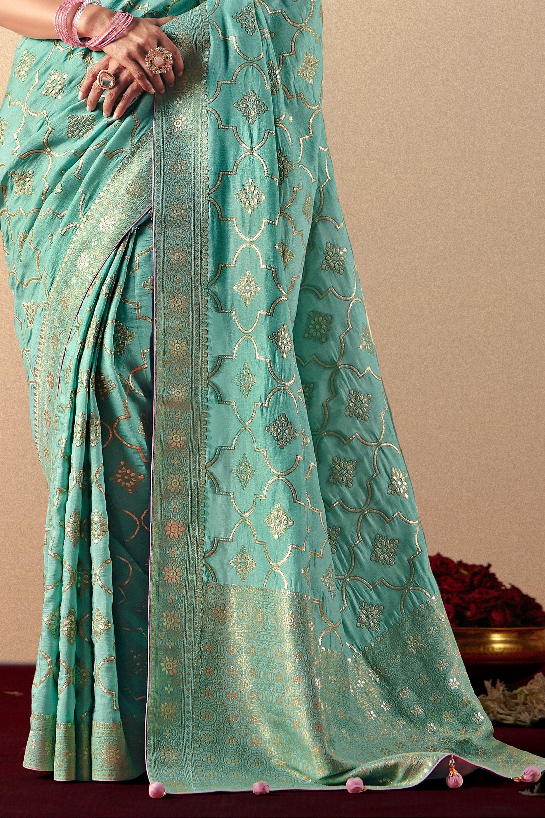 blue-green-woven-viscose-silk-saree-with-brocade-blouse-sar10253_6_Sareebuta.com