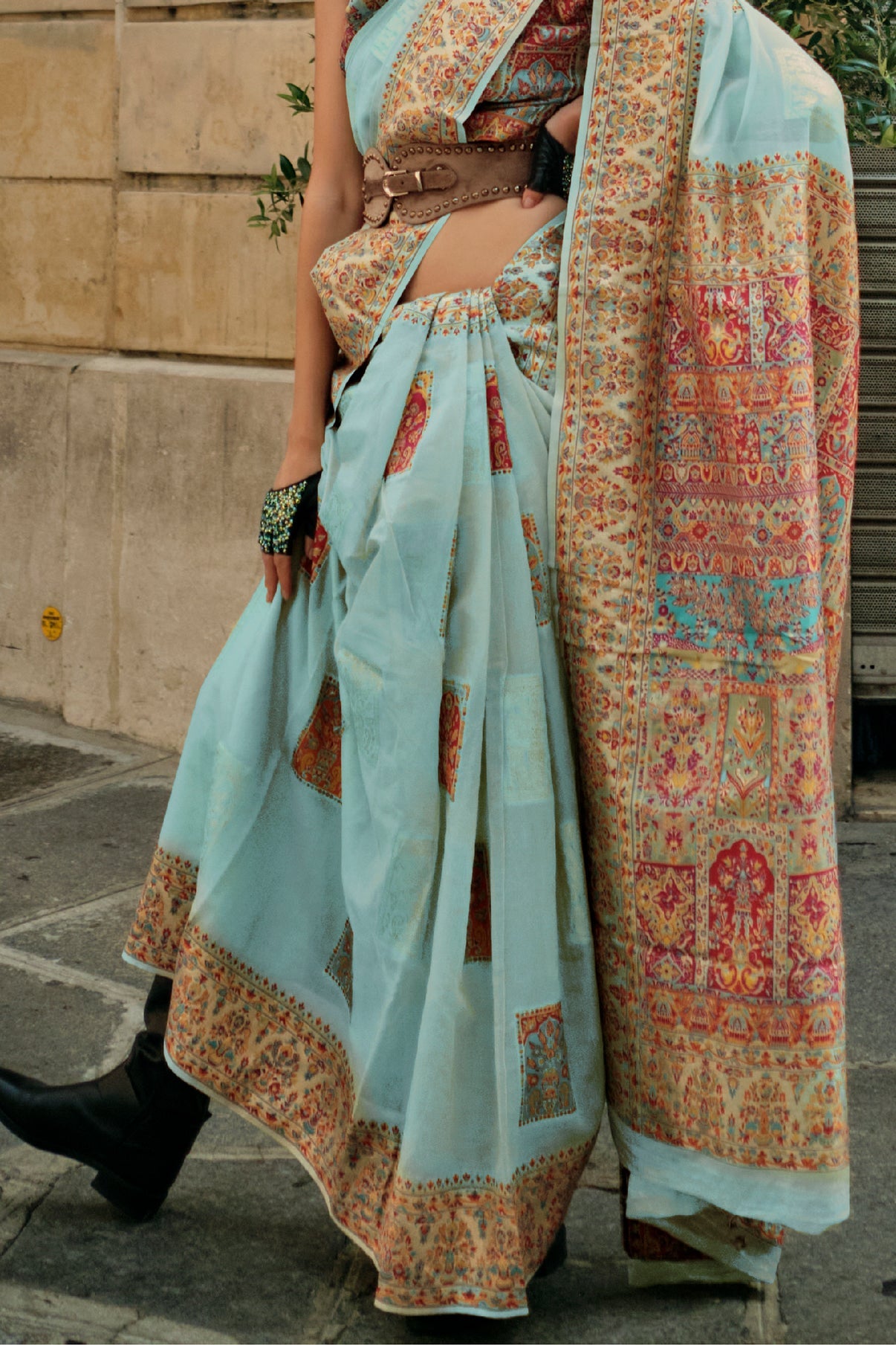 blue-jamawar-kashmiri-saree-zb131996_4_SareeButa.com