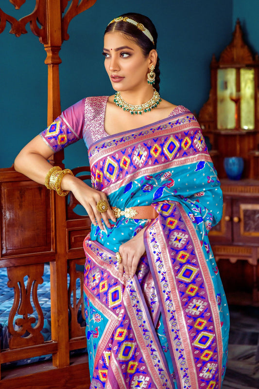 blue-meenakari-paithani-silk-saree-zb131565_2_SareeButa.com