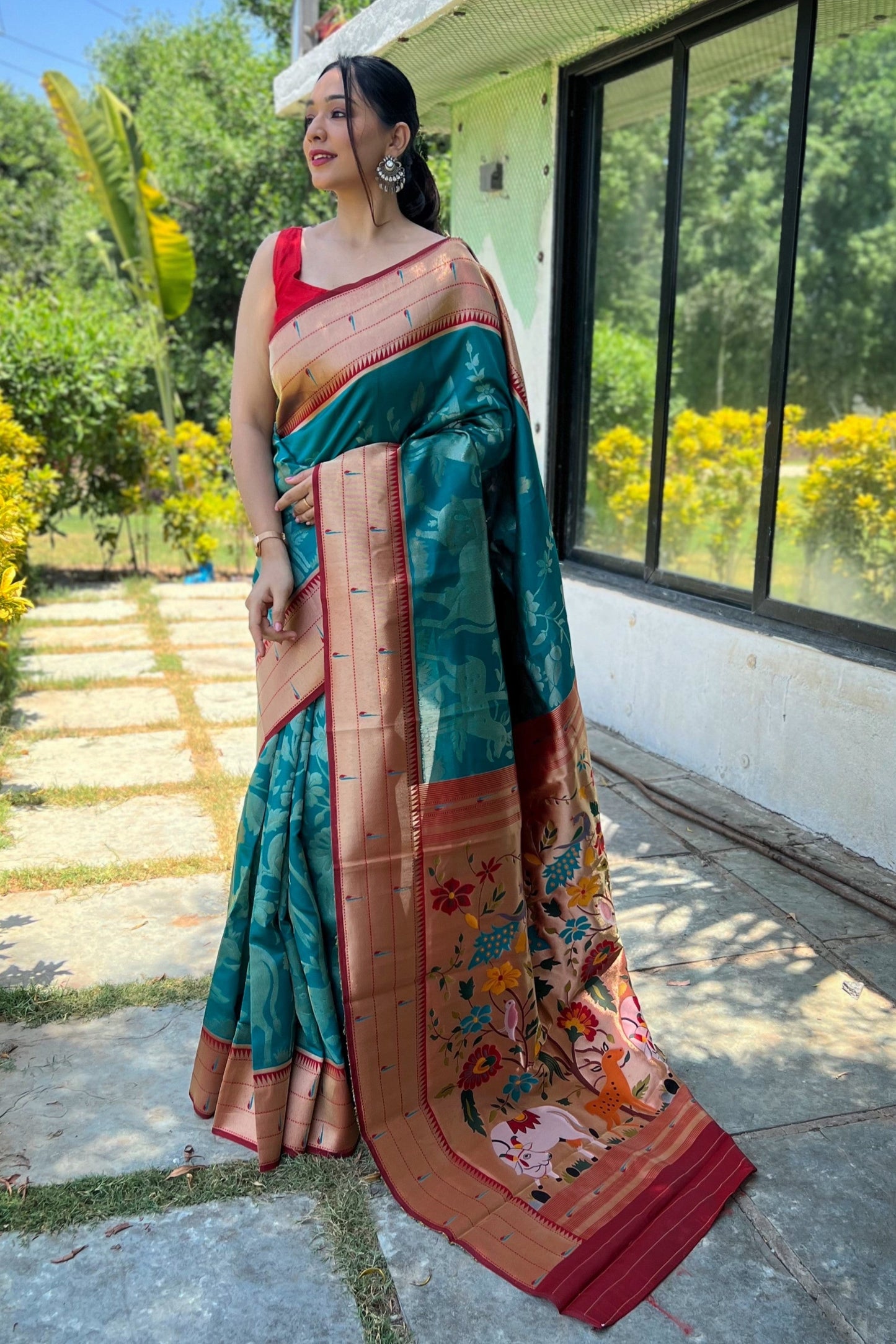 blue-paithani-silk-saree-zb131536_1_SareeButa.com