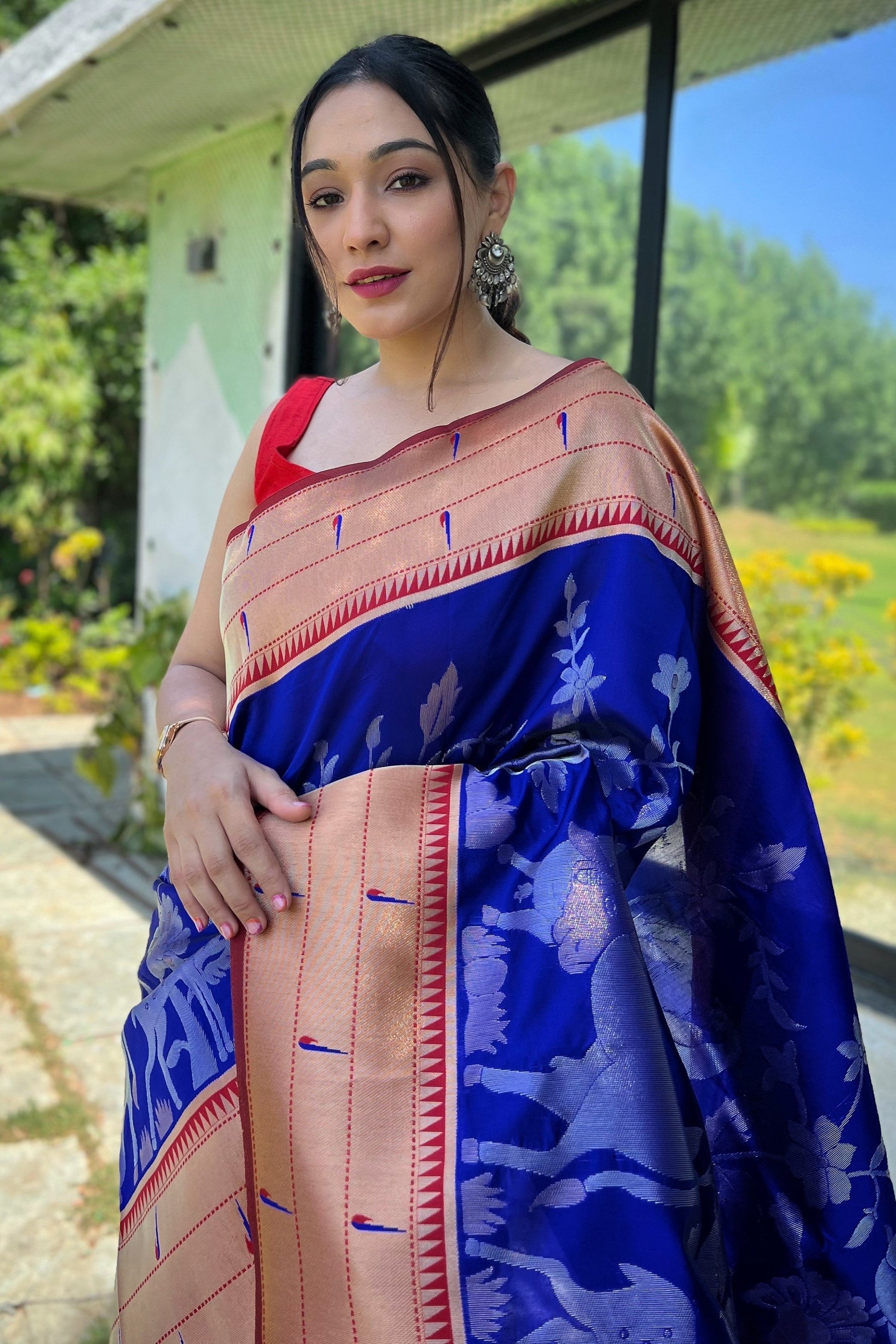 blue-paithani-silk-saree-zb131540_2_SareeButa.com