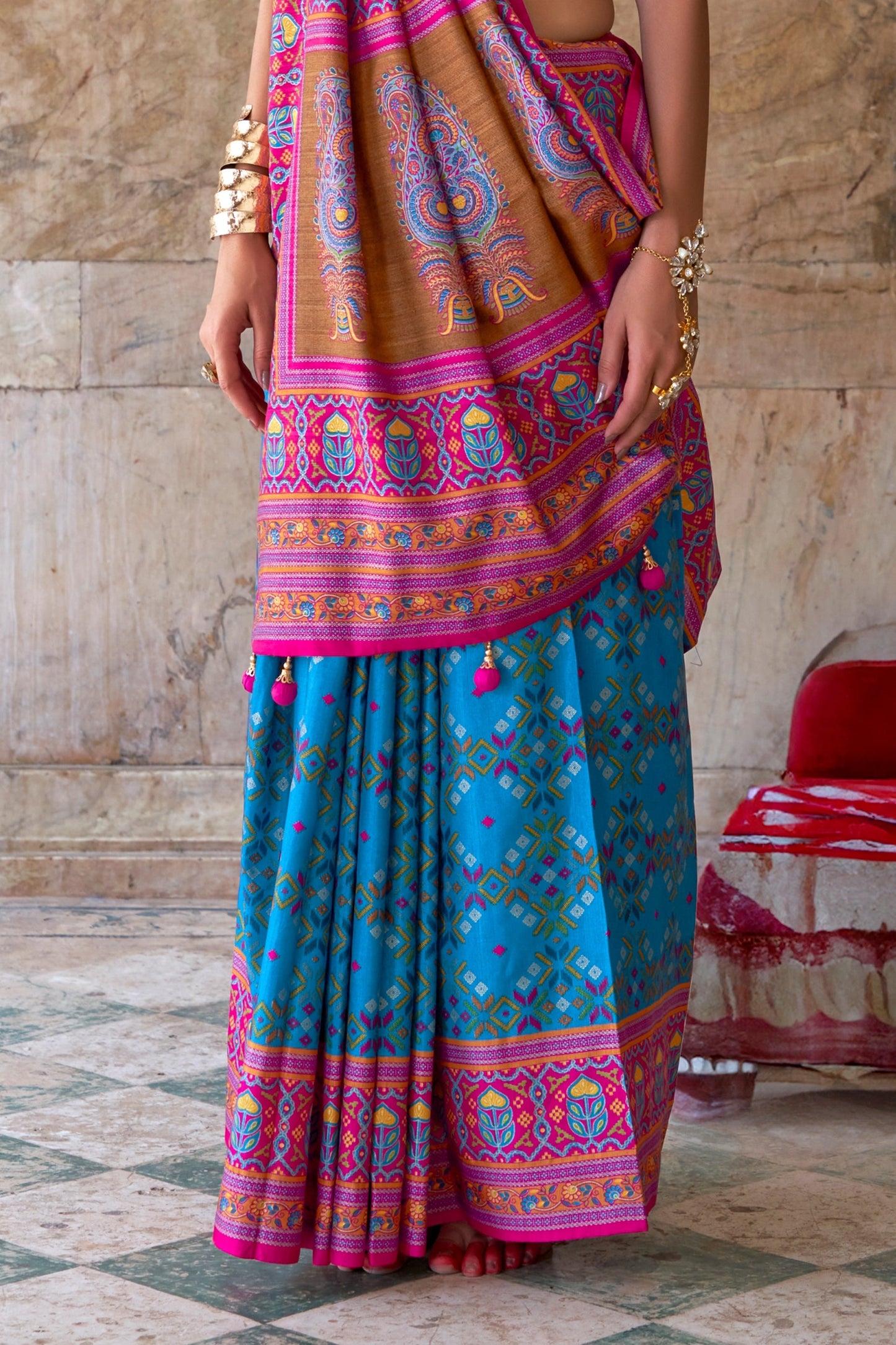 Blue Printed Patola Silk Saree-SAR11296_4_SareeButa.com