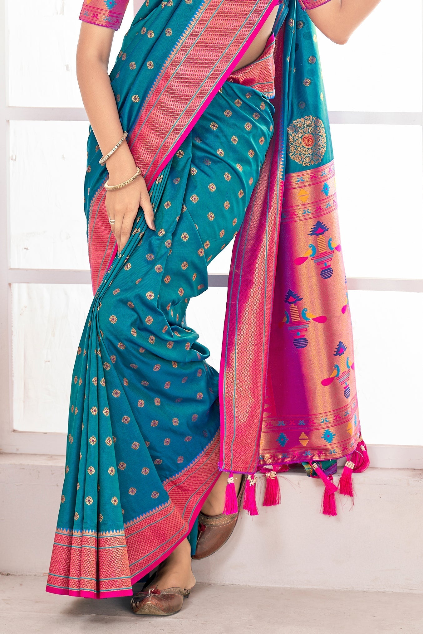 blue-silk-paithani-saree-zb132410_3_SareeButa.com