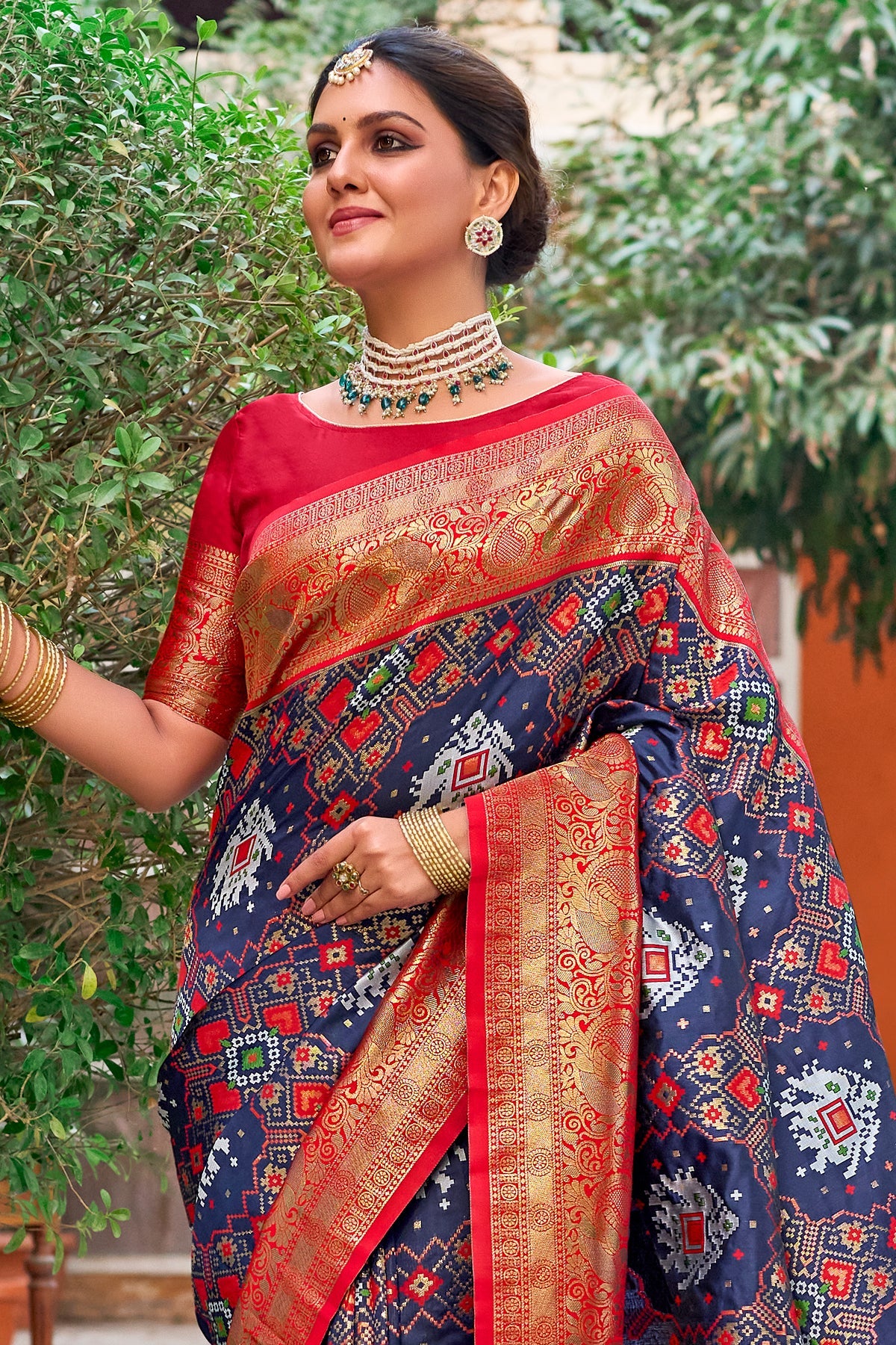 blue-silk-patola-saree-zb132305_2_SareeButa.com