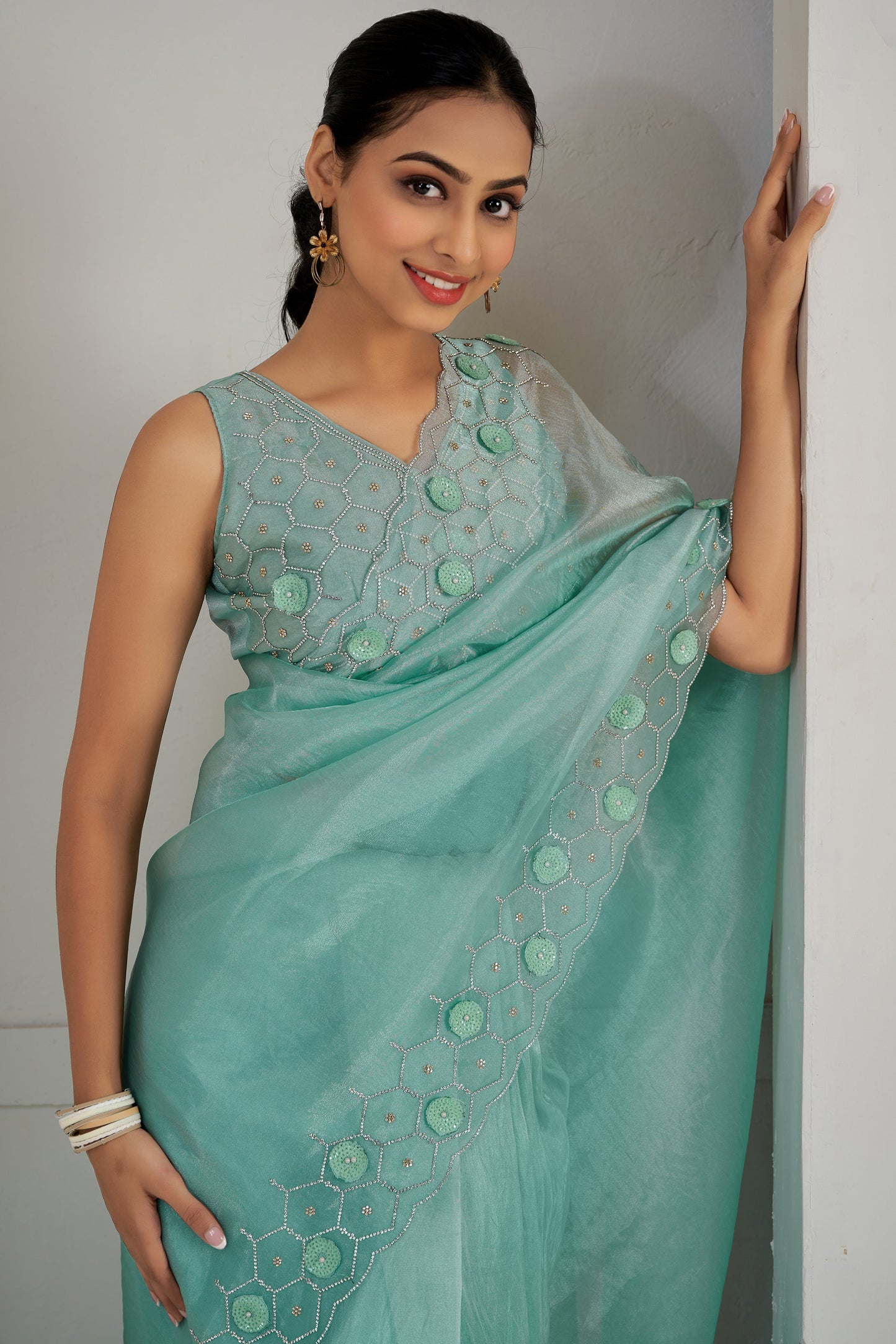 blue-stone-work-organza-saree-zb133473_6_Sareebuta.com