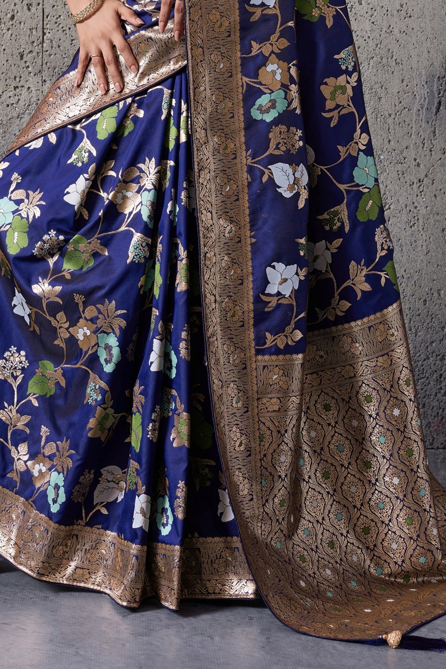 Blue Woven Banarasi Silk Saree-SAR12524_5_SareeButa.com