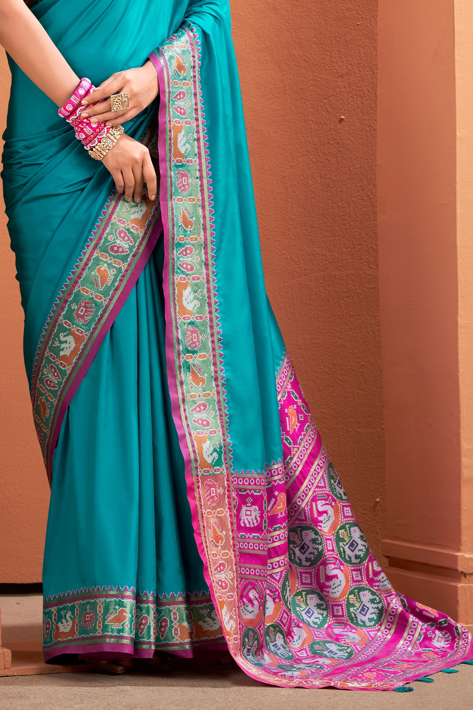 Blue Woven Patola Silk Saree-SAR10038_5_SareeButa.com