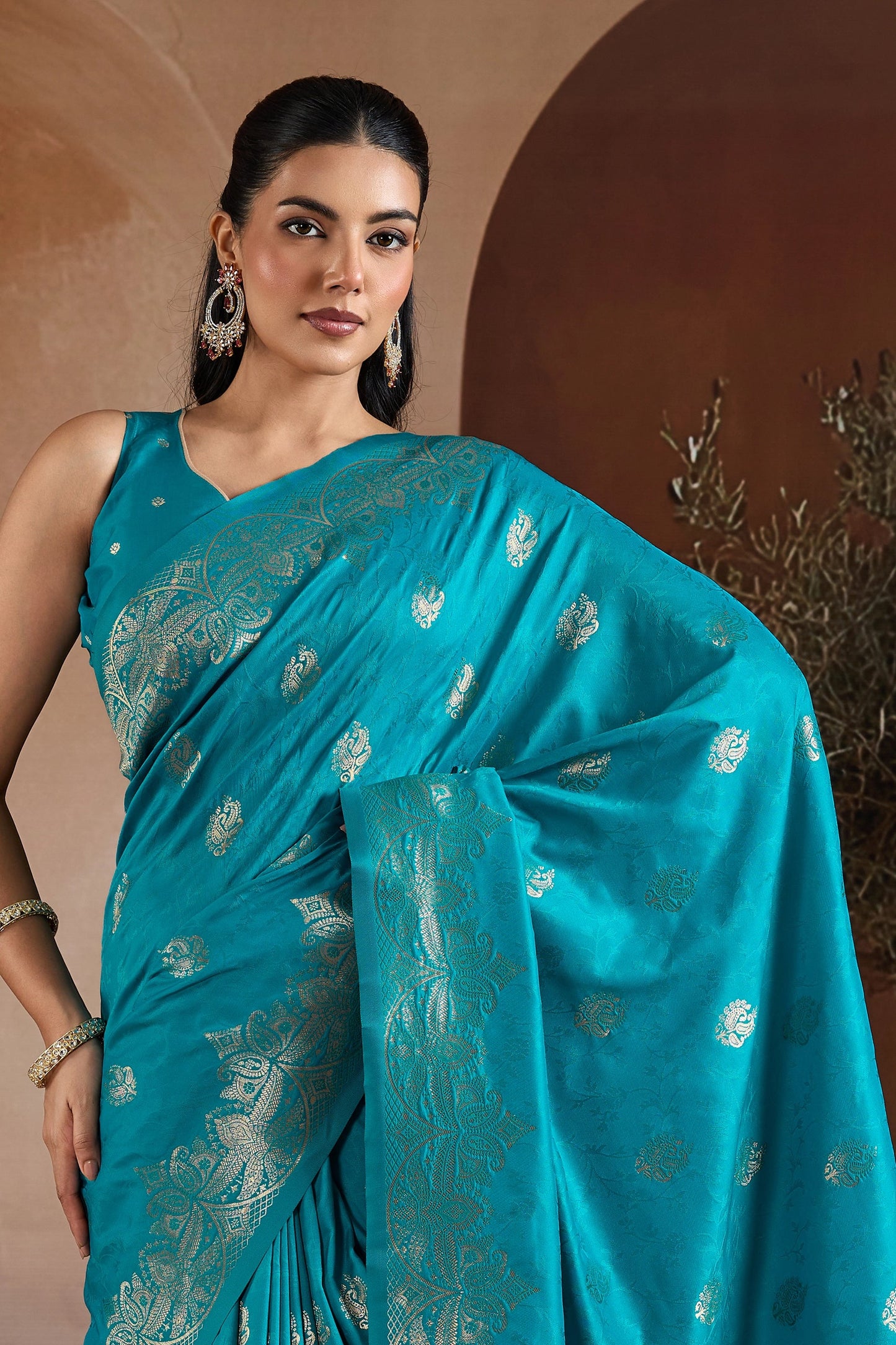 Blue Woven Silk Saree-SAR11184_2_SareeButa.com