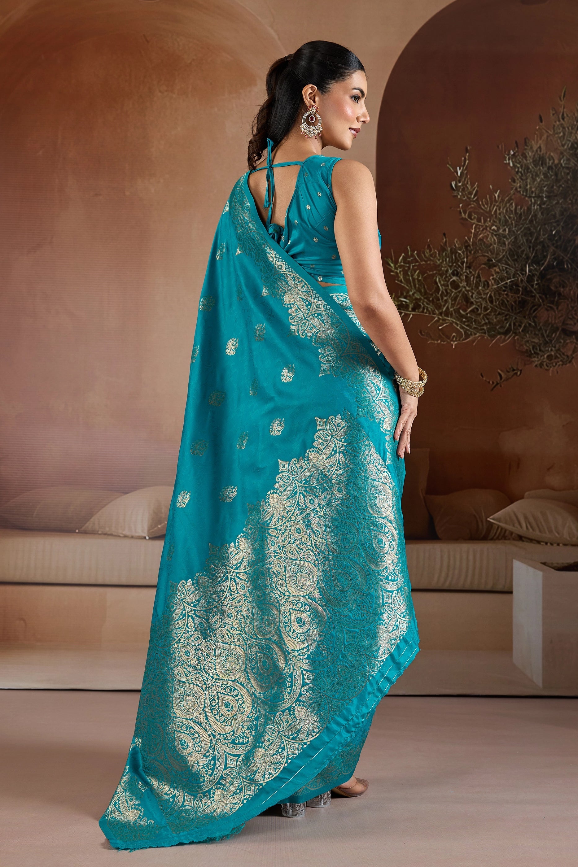 Blue Woven Silk Saree-SAR11184_3_SareeButa.com