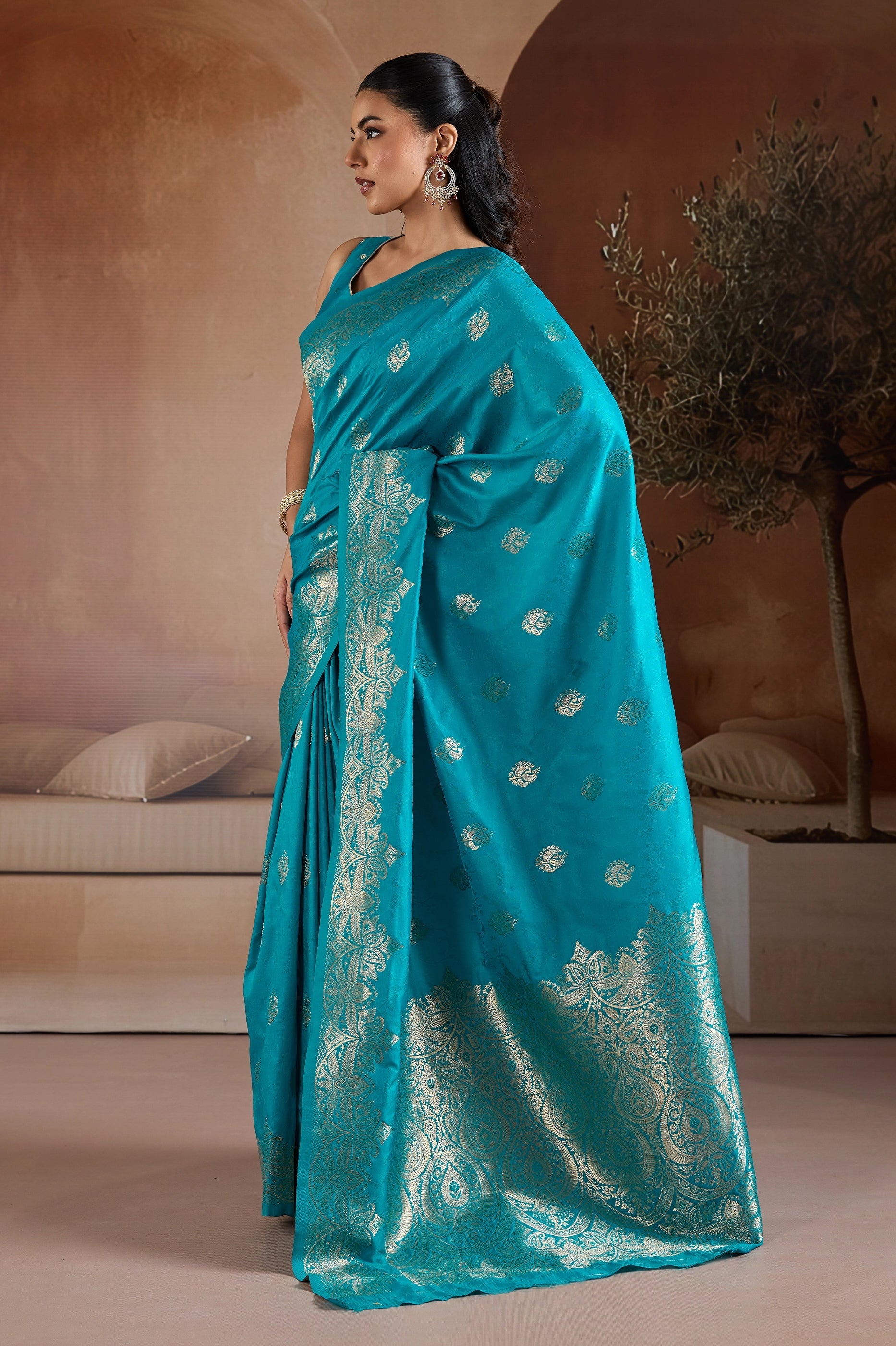 Blue Woven Silk Saree-SAR11184_4_SareeButa.com