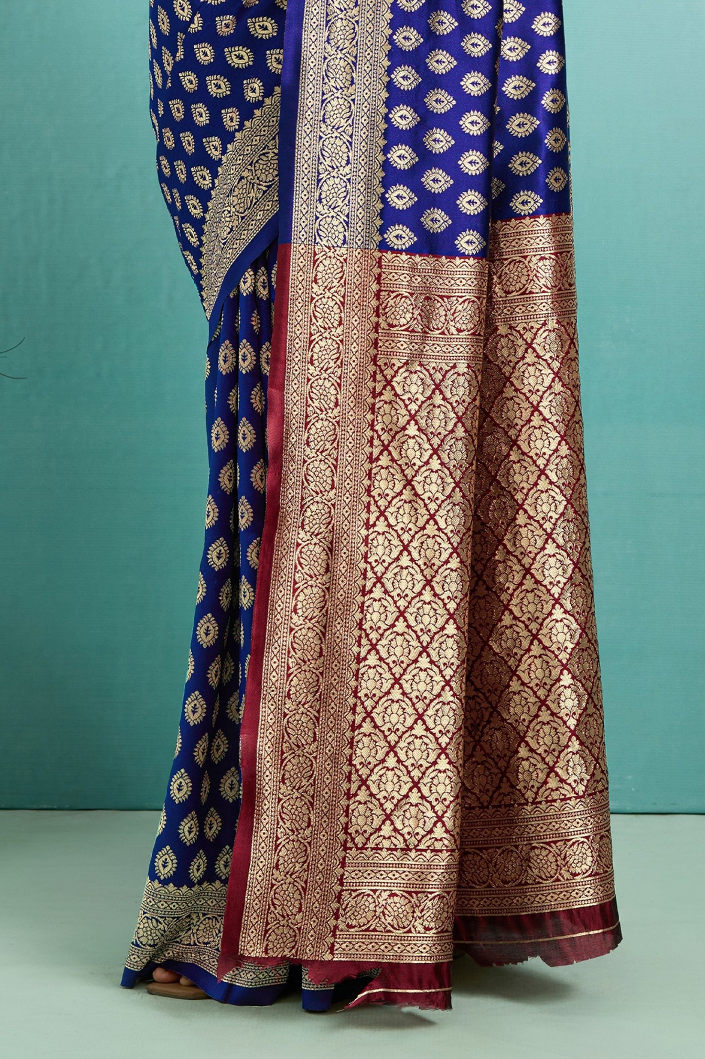 Blue Woven Silk Saree-SAR12509_5_SareeButa.com