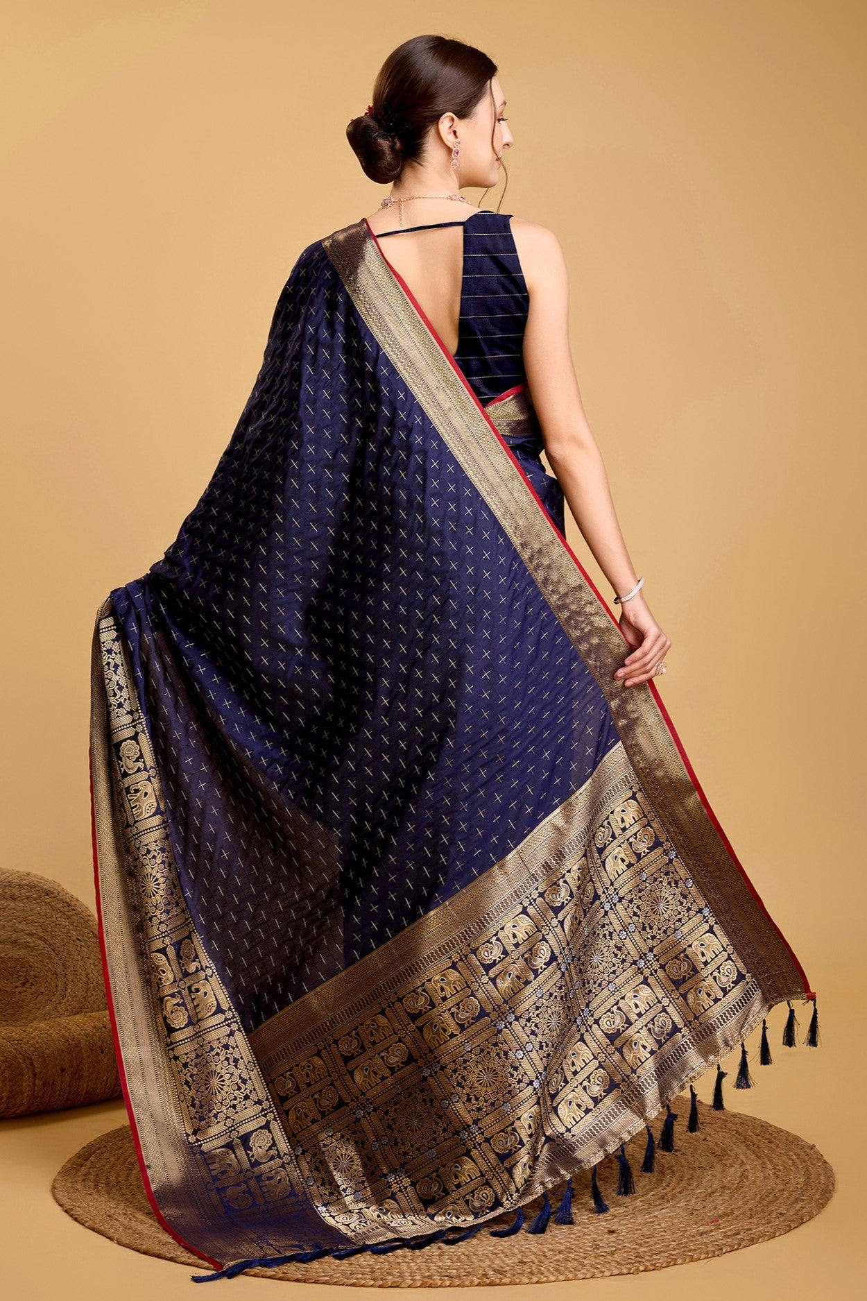 blue-woven-silk-saree-zb130533_3_SareeButa.com