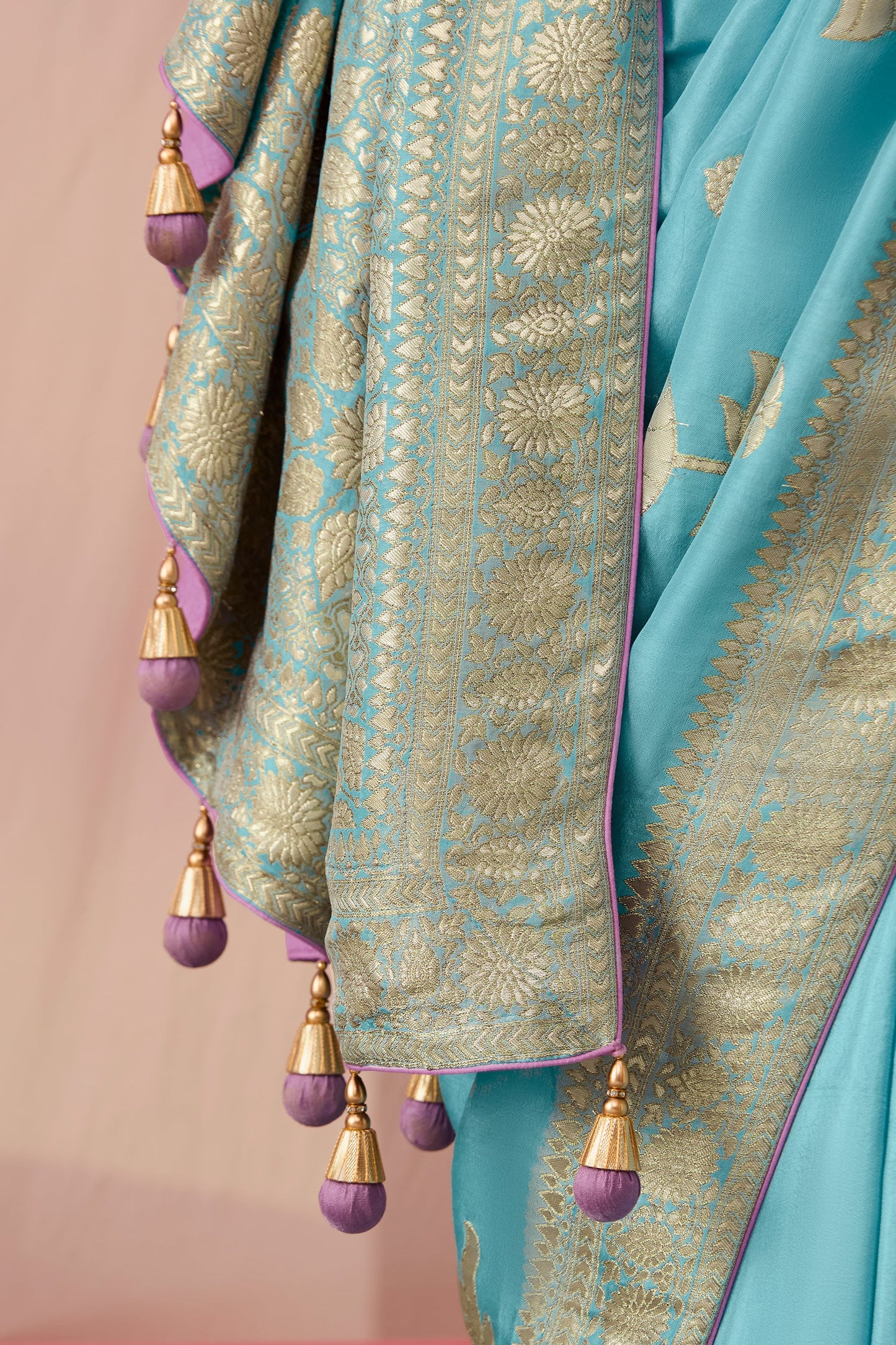 blue-woven-silk-saree-zb132862_4_SareeButa.com