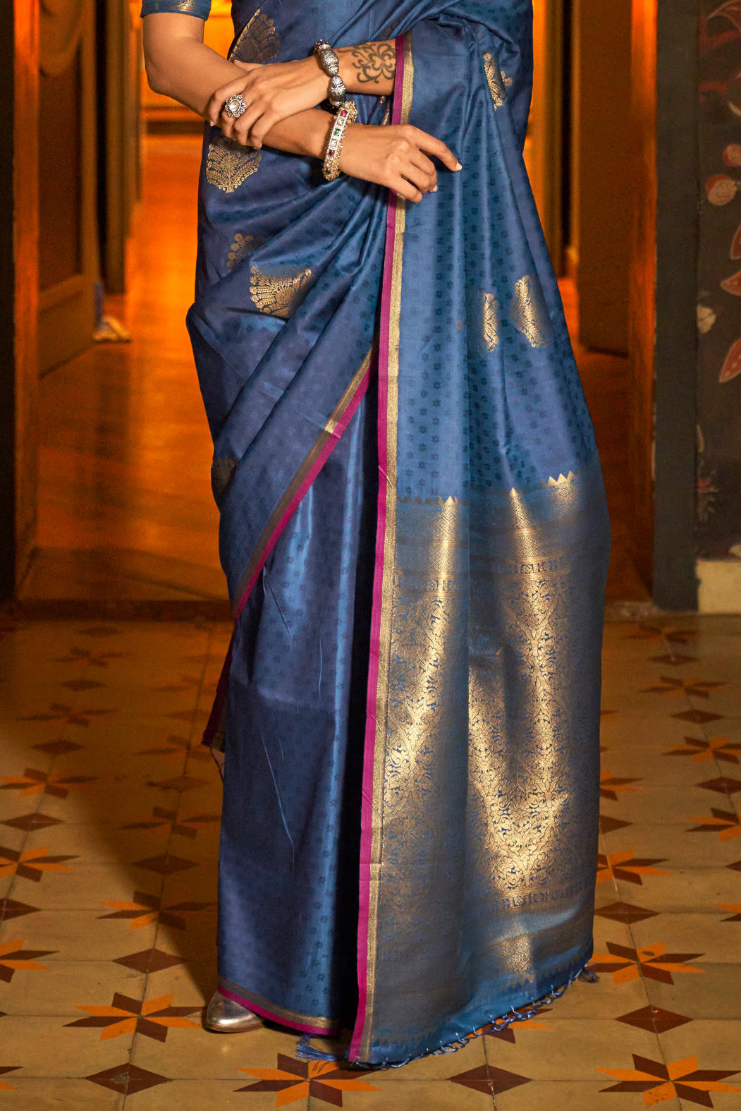 Blue Woven Silk Saree-ZB133032_4_SareeButa.com