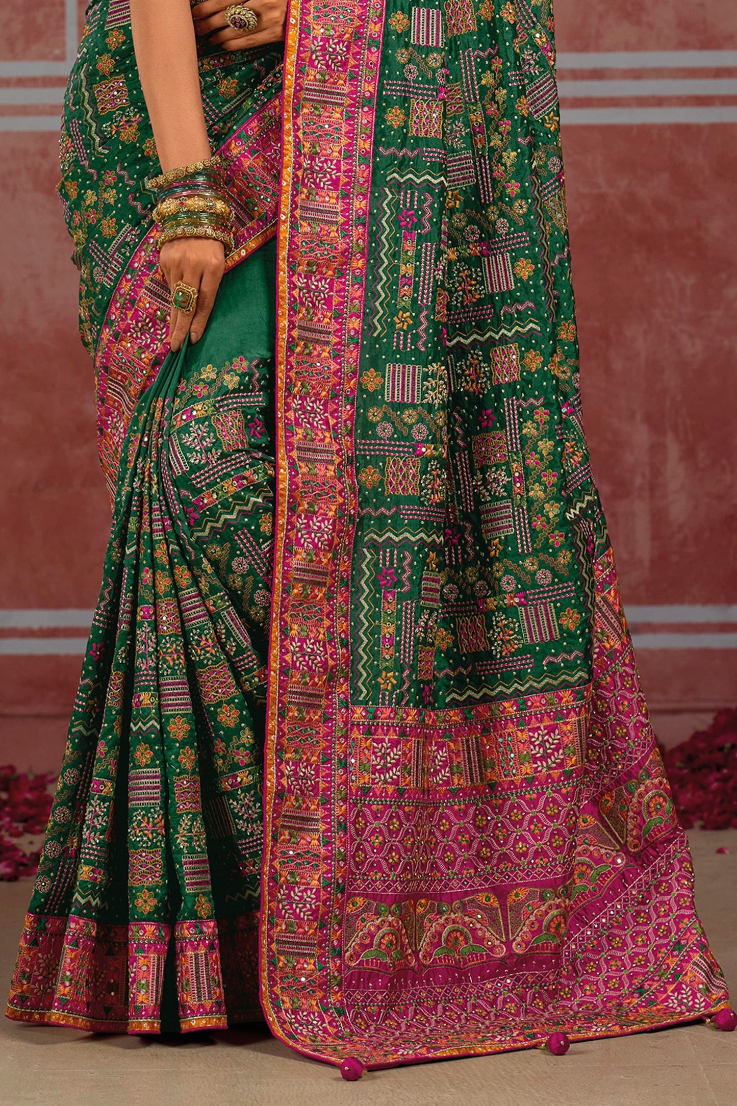 Bottle Green Kutchi Work Silk Saree-SAR13056_5_SareeButa.com