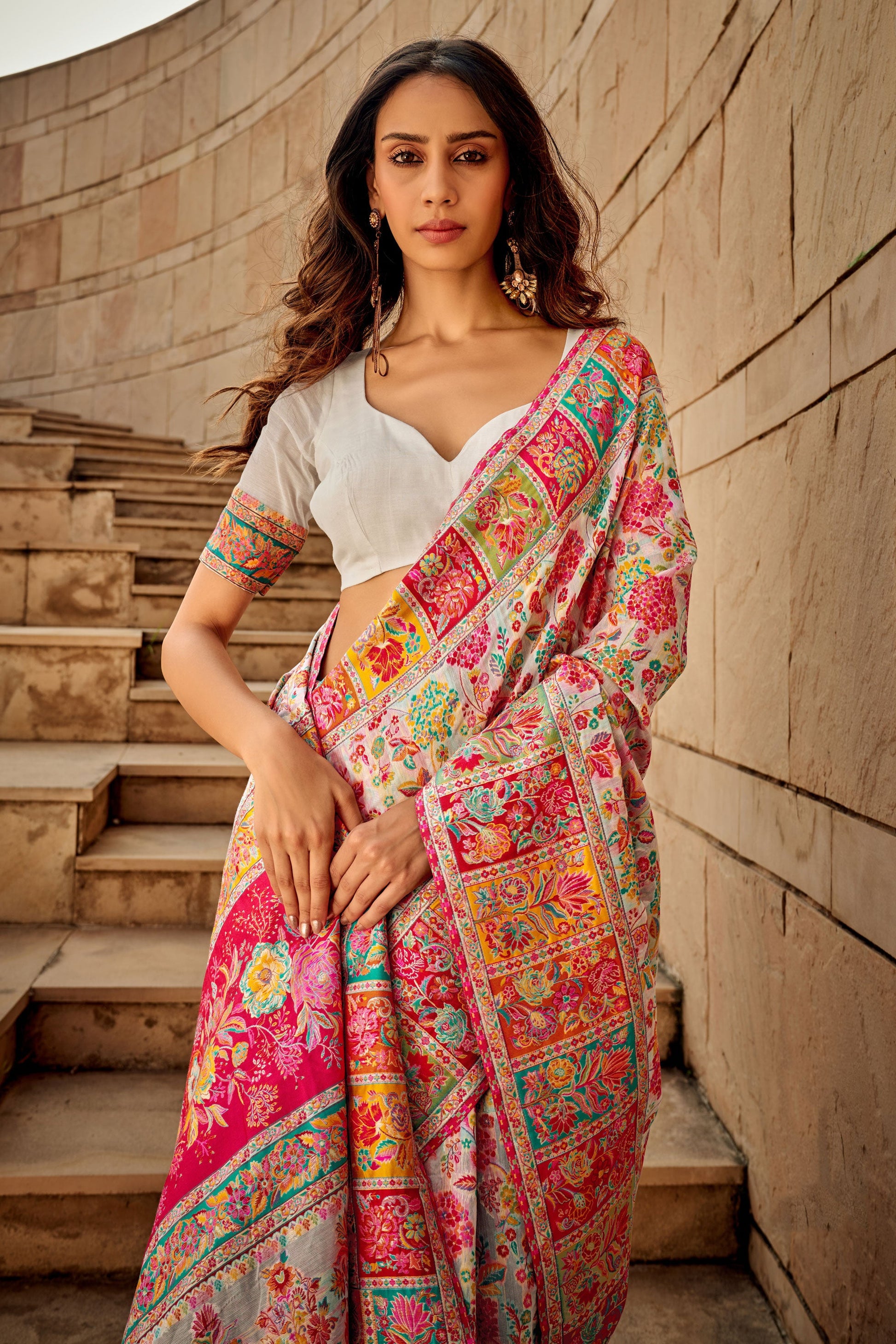 cream-woven-jamewar-kashmiri-silk-saree-zb130892_2_SareeButa.com